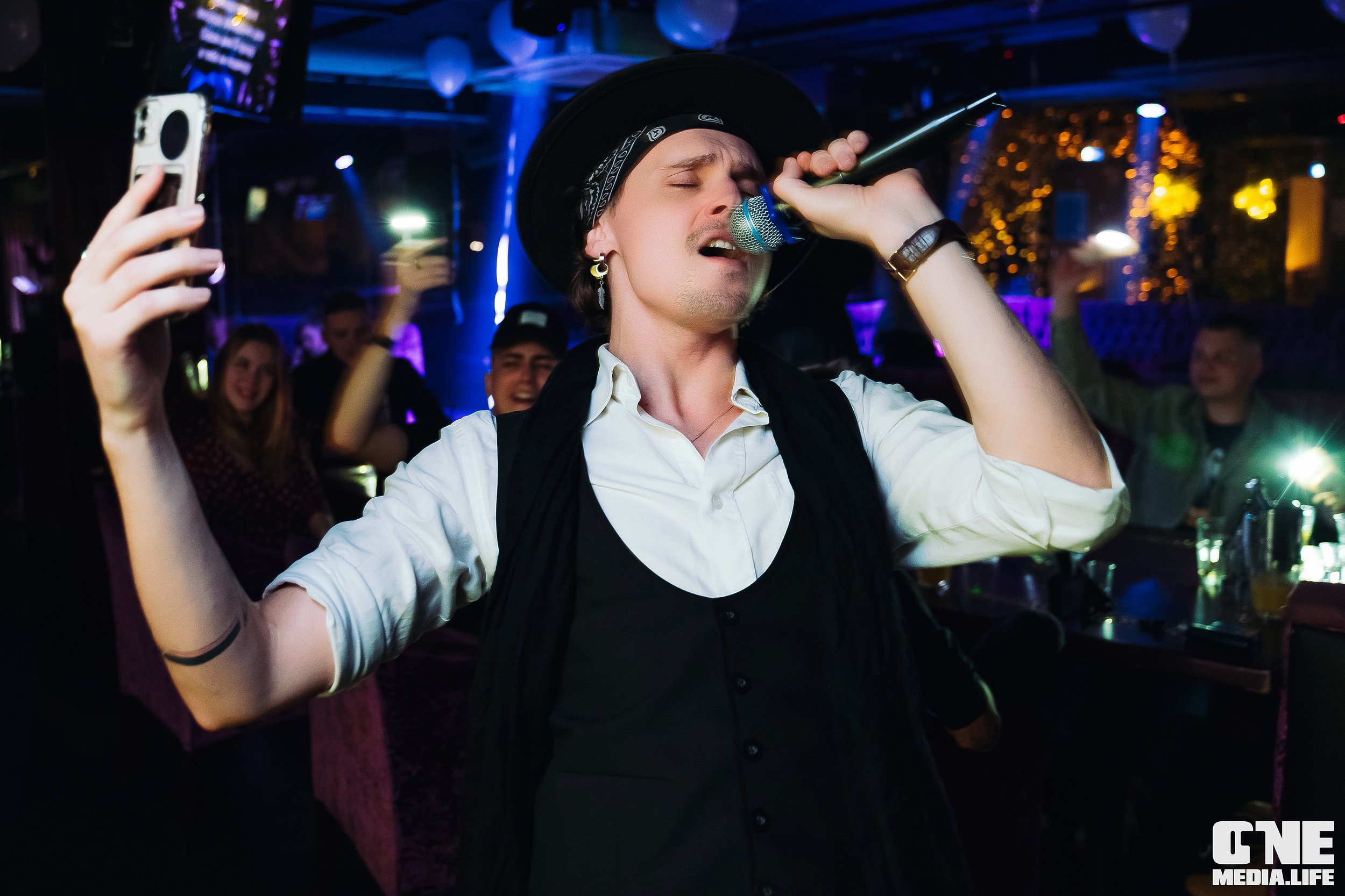 Фоторепортаж из караоке-клуба Эйфория. One Media Life: фоторепортажи, фотоотчеты с мероприятий и заведений