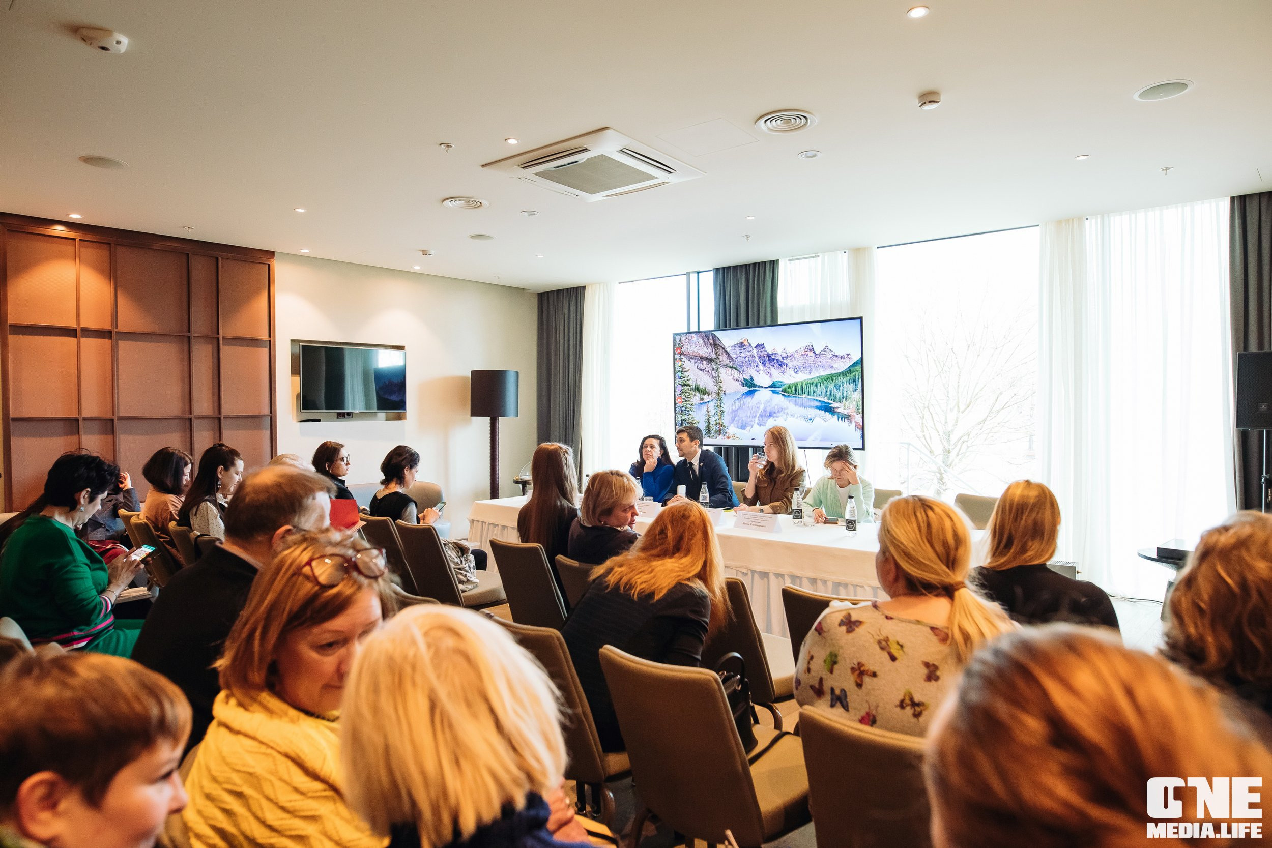 Фоторепортаж Круглого стола центра «Мой бизнес». One Media Life: фоторепортажи, фотоотчеты с мероприятий и заведений