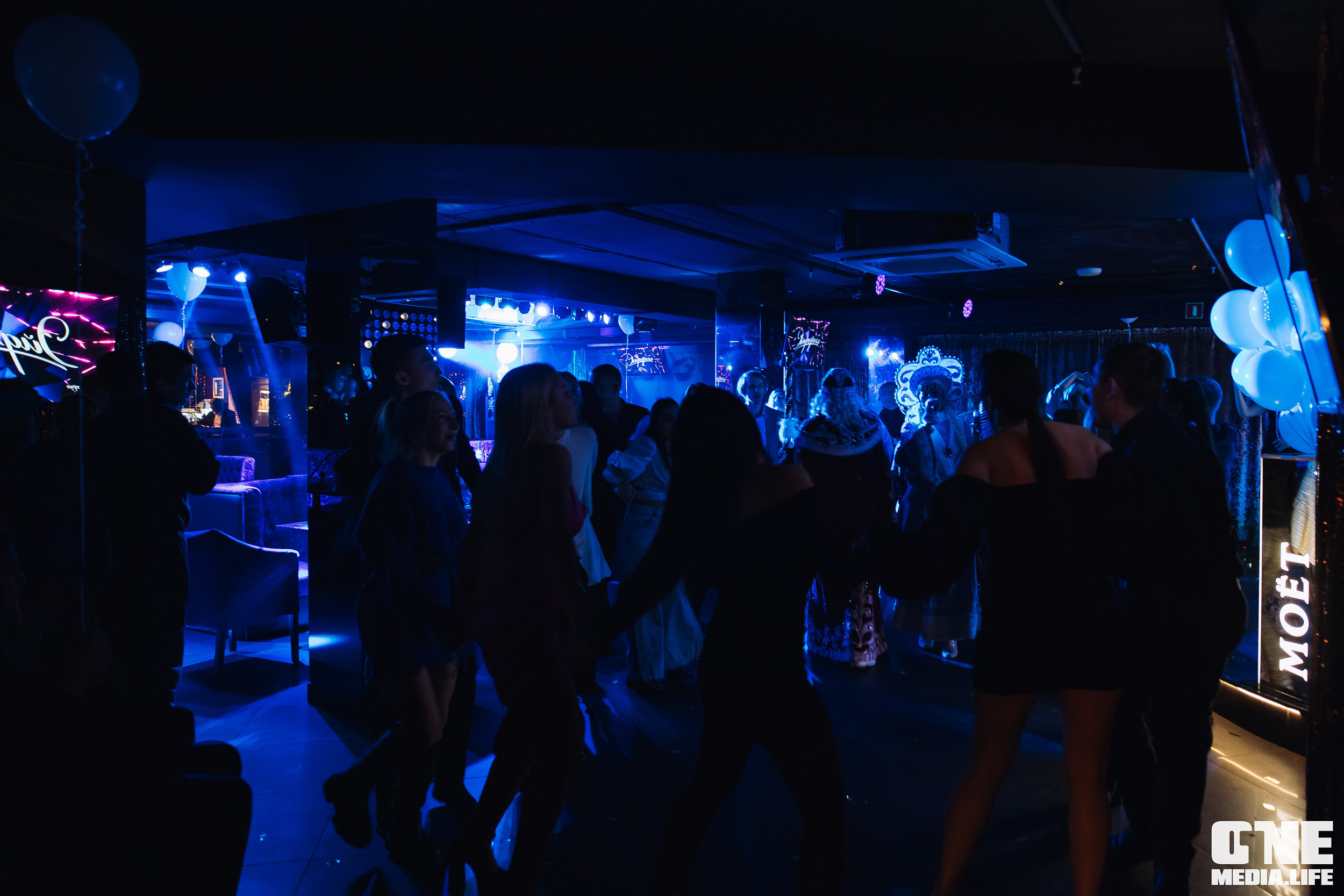 Фоторепортаж из караоке-клуба Эйфория. One Media Life: фоторепортажи, фотоотчеты с мероприятий и заведений