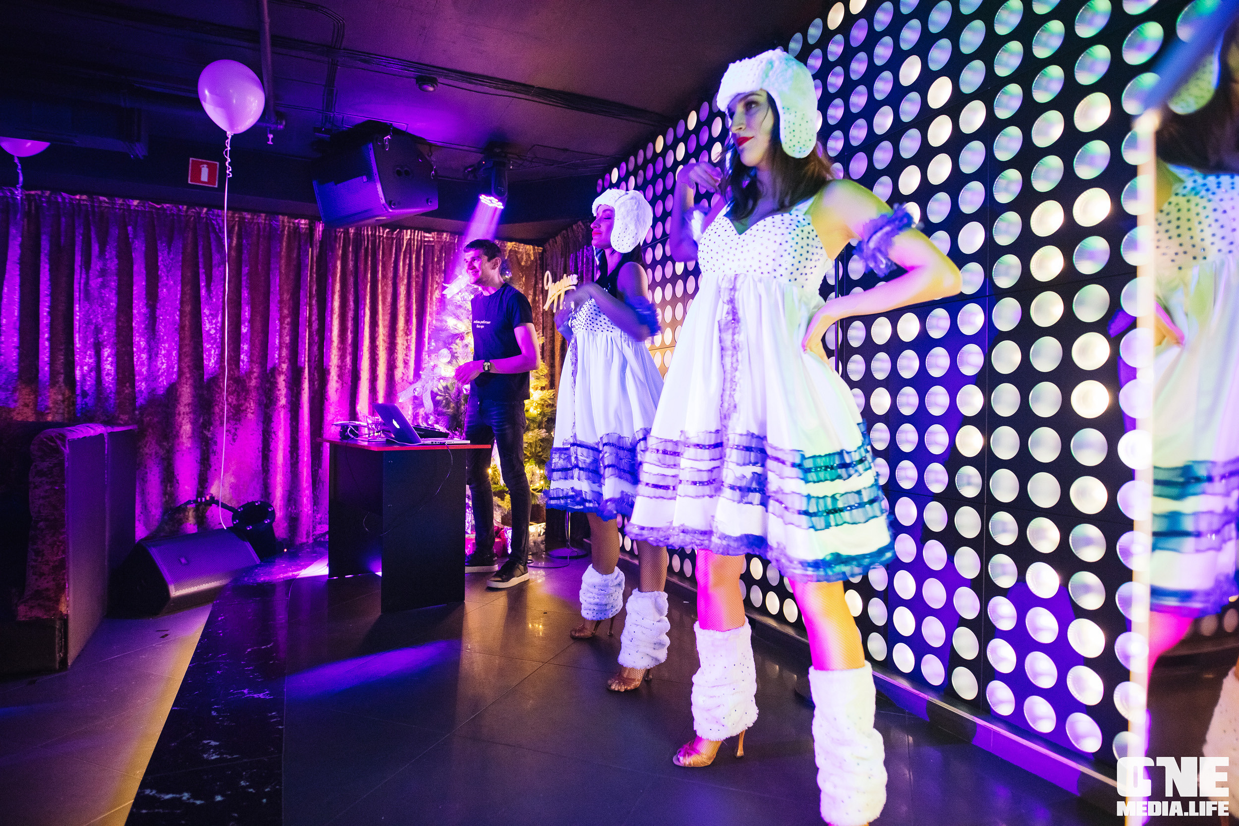Фоторепортаж из караоке-клуба Эйфория. One Media Life: фоторепортажи, фотоотчеты с мероприятий и заведений