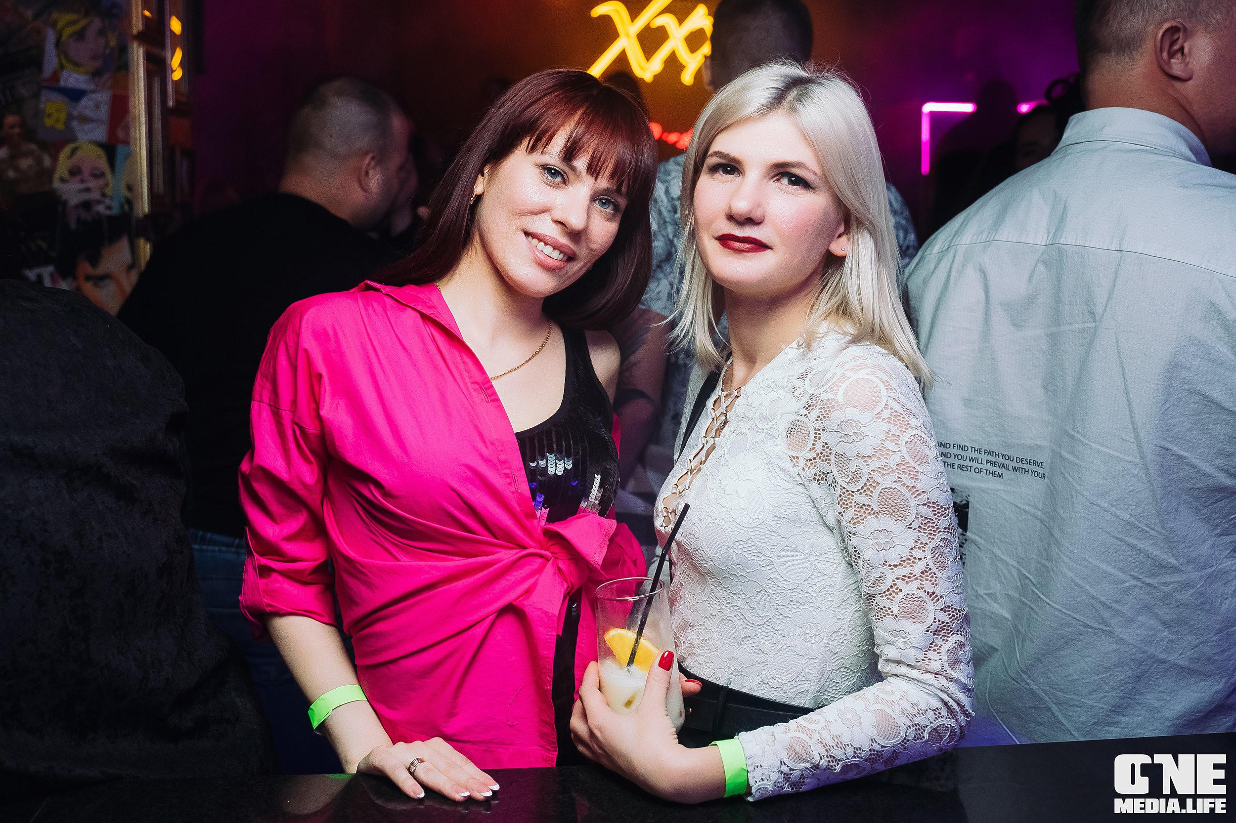 Фоторепортаж из Экстрим бара XxxX. One Media Life: фоторепортажи, фотоотчеты с мероприятий и заведений