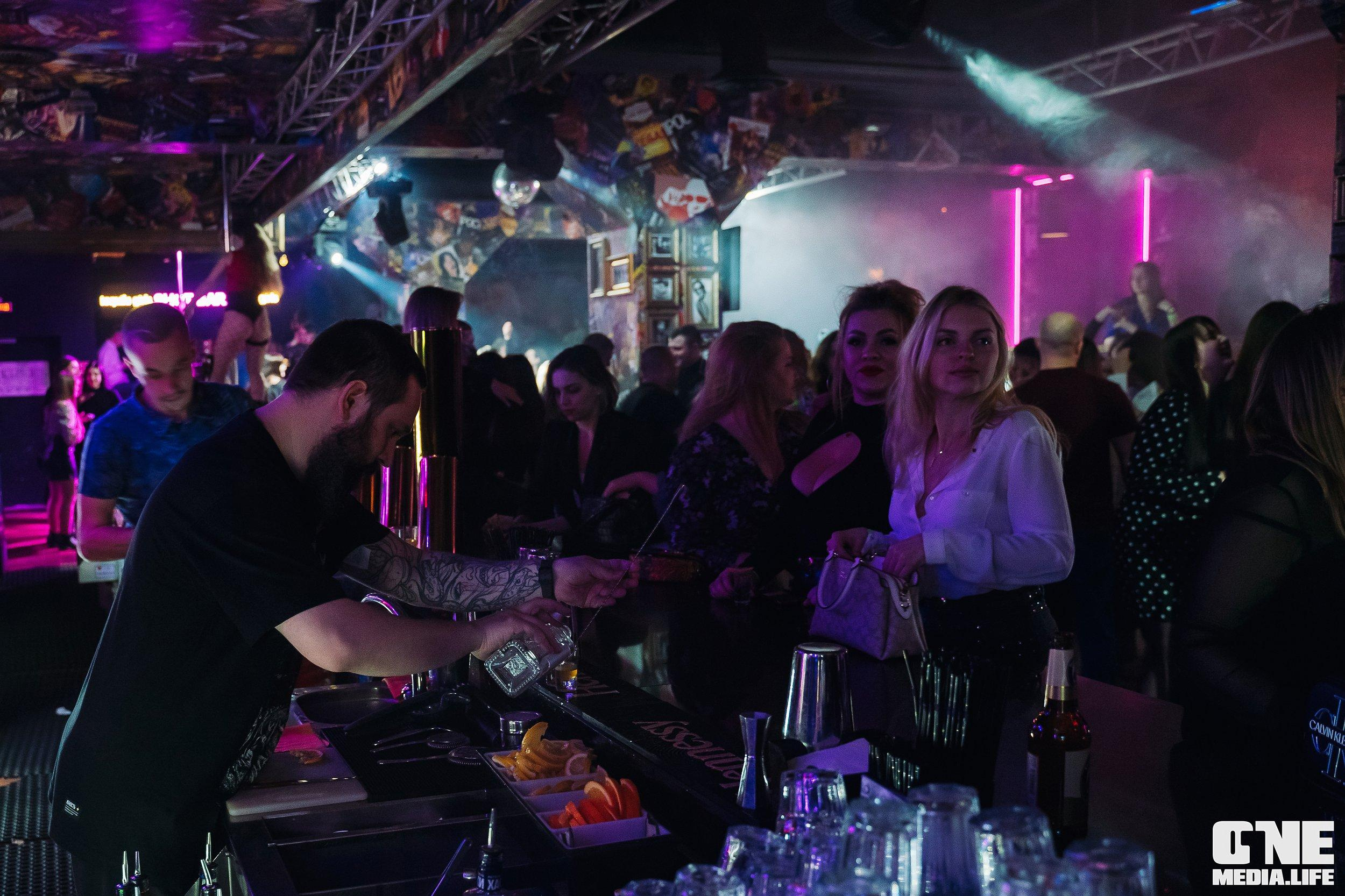 Фоторепортаж из Экстрим бара XxxX. One Media Life: фоторепортажи, фотоотчеты с мероприятий и заведений