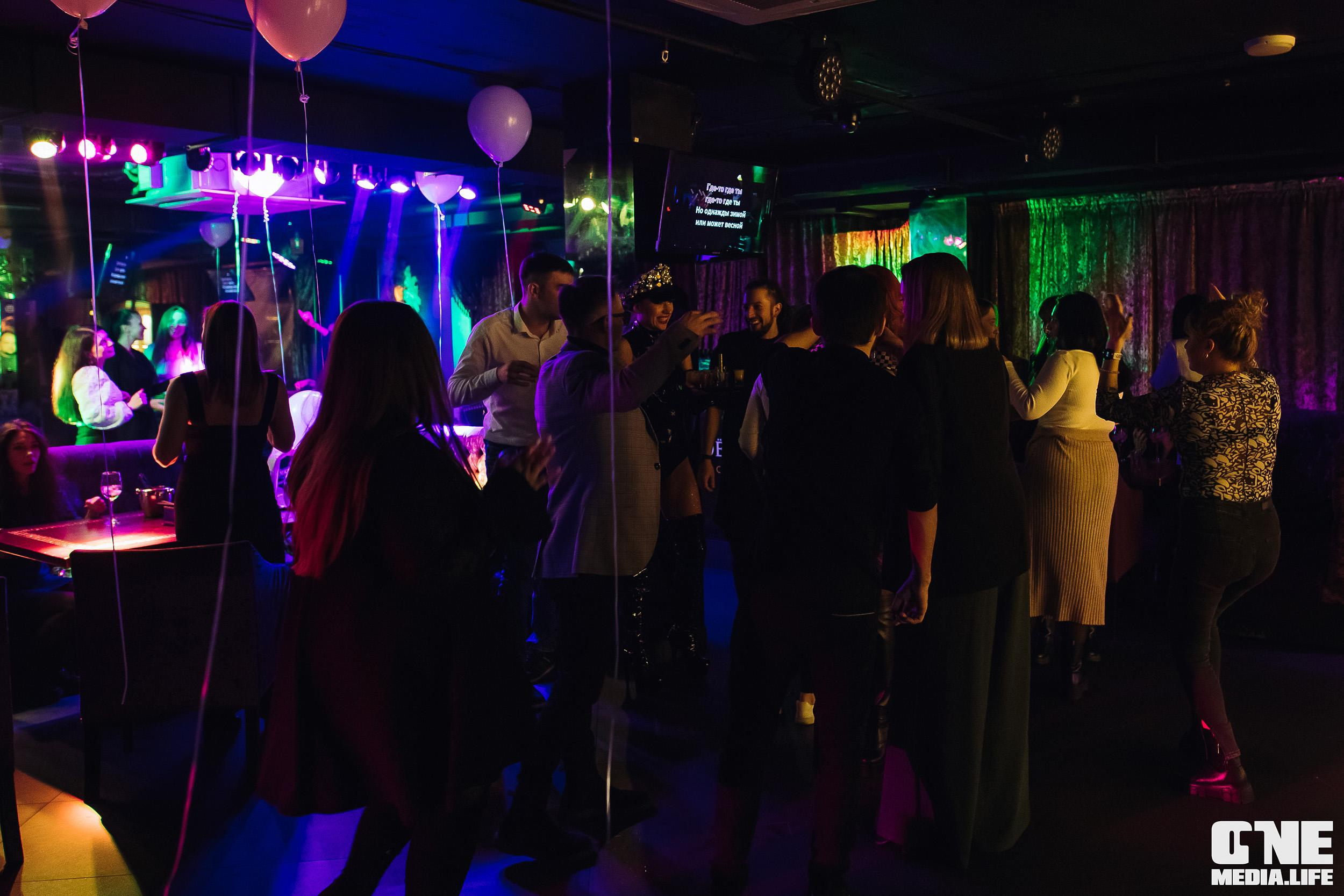 Фоторепортаж из караоке-клуба Эйфория. One Media Life: фоторепортажи, фотоотчеты с мероприятий и заведений