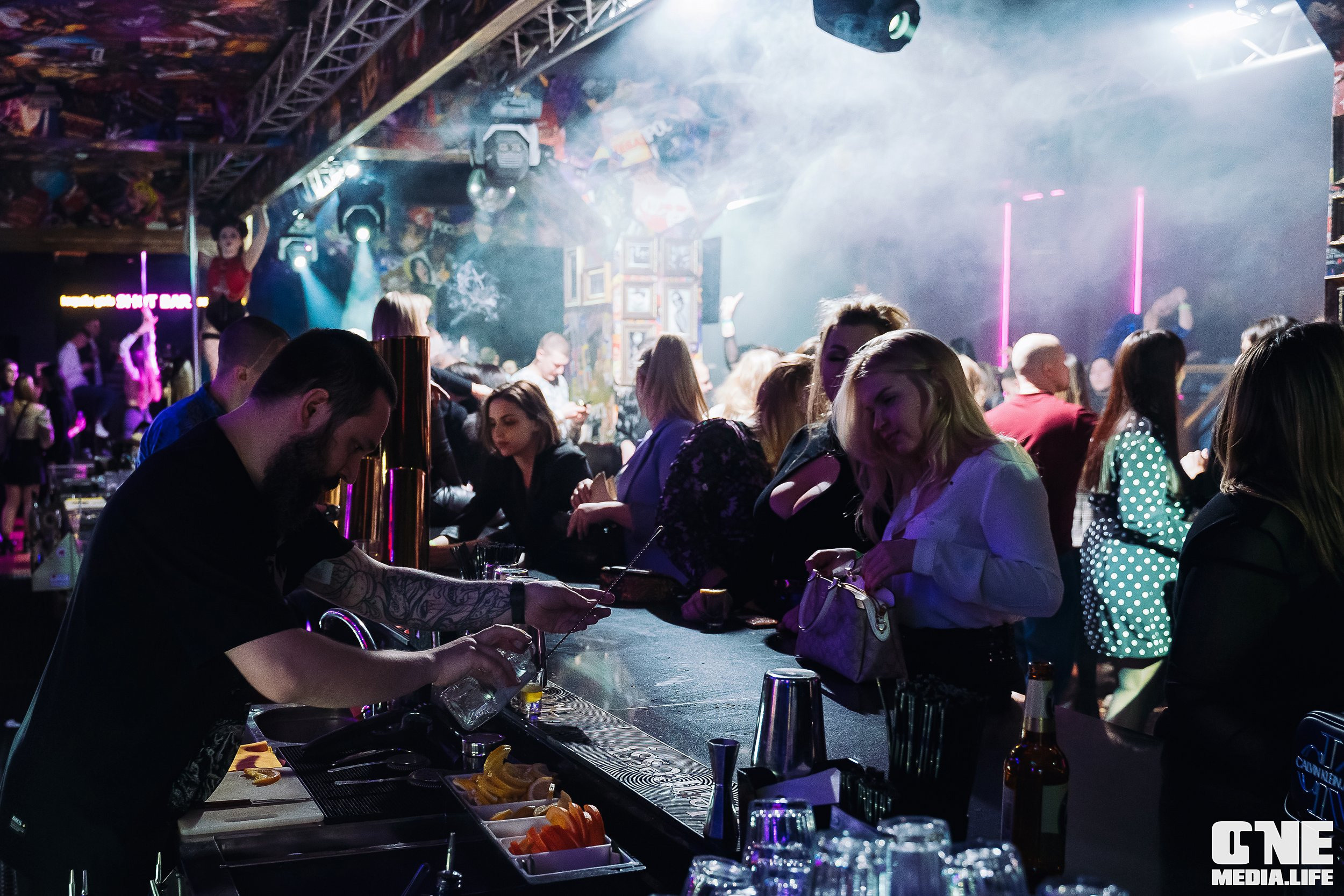 Фоторепортаж из Экстрим бара XxxX. One Media Life: фоторепортажи, фотоотчеты с мероприятий и заведений