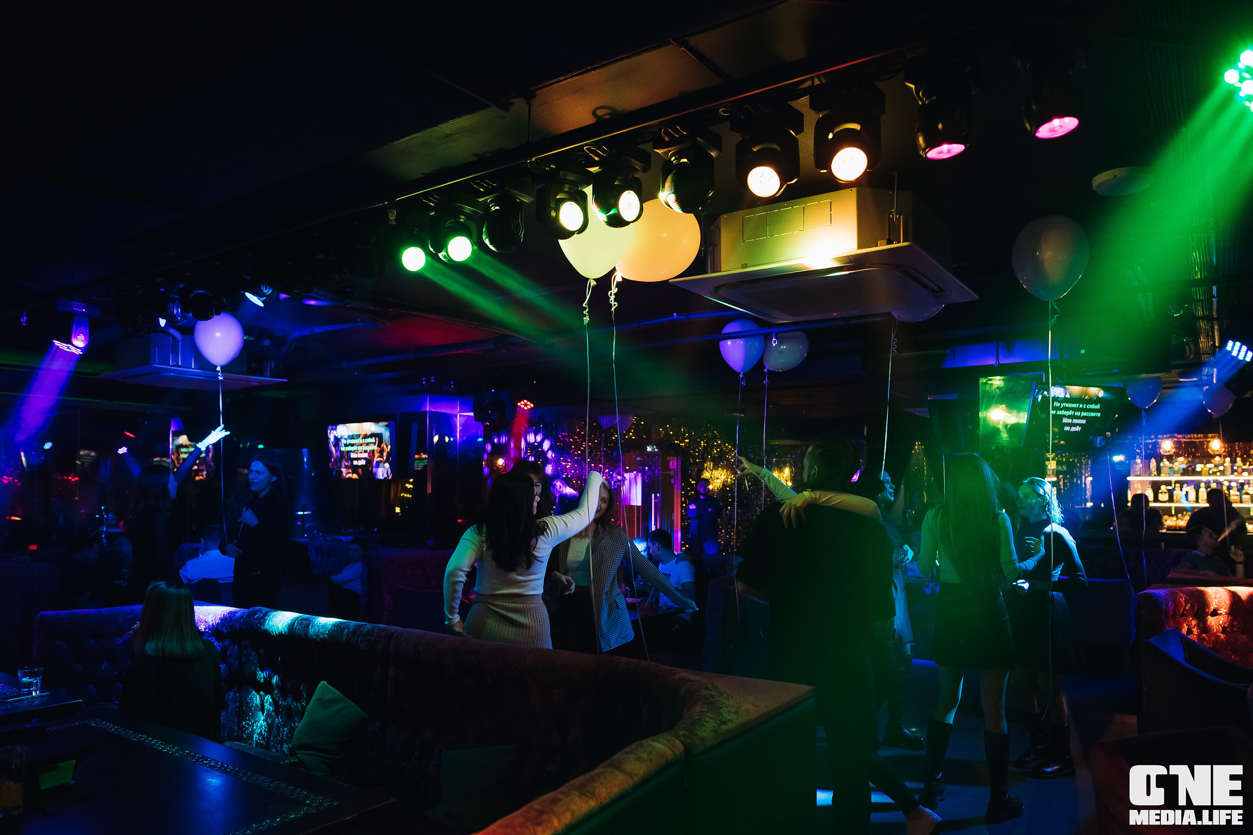 Фоторепортаж из караоке-клуба Эйфория. One Media Life: фоторепортажи, фотоотчеты с мероприятий и заведений