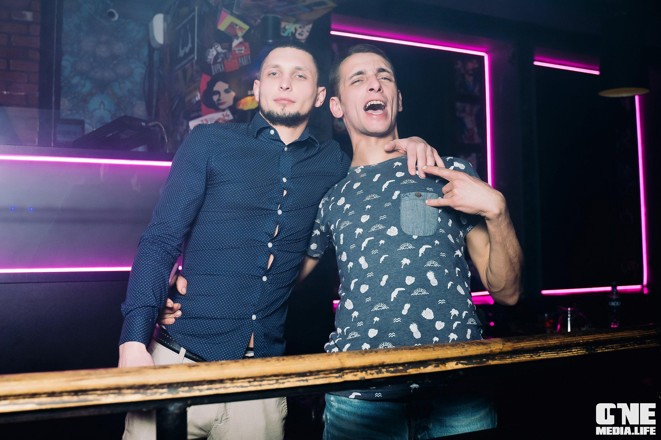 Фоторепортаж из экстрим бара XxxX. One Media Life: фоторепортажи, фотоотчеты с мероприятий и заведений