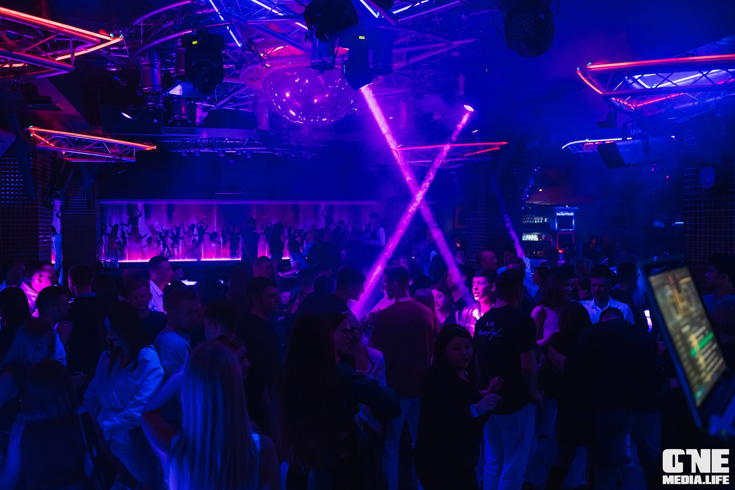 Фоторепортаж из РК Планета. One Media Life: фоторепортажи, фотоотчеты с мероприятий и заведений