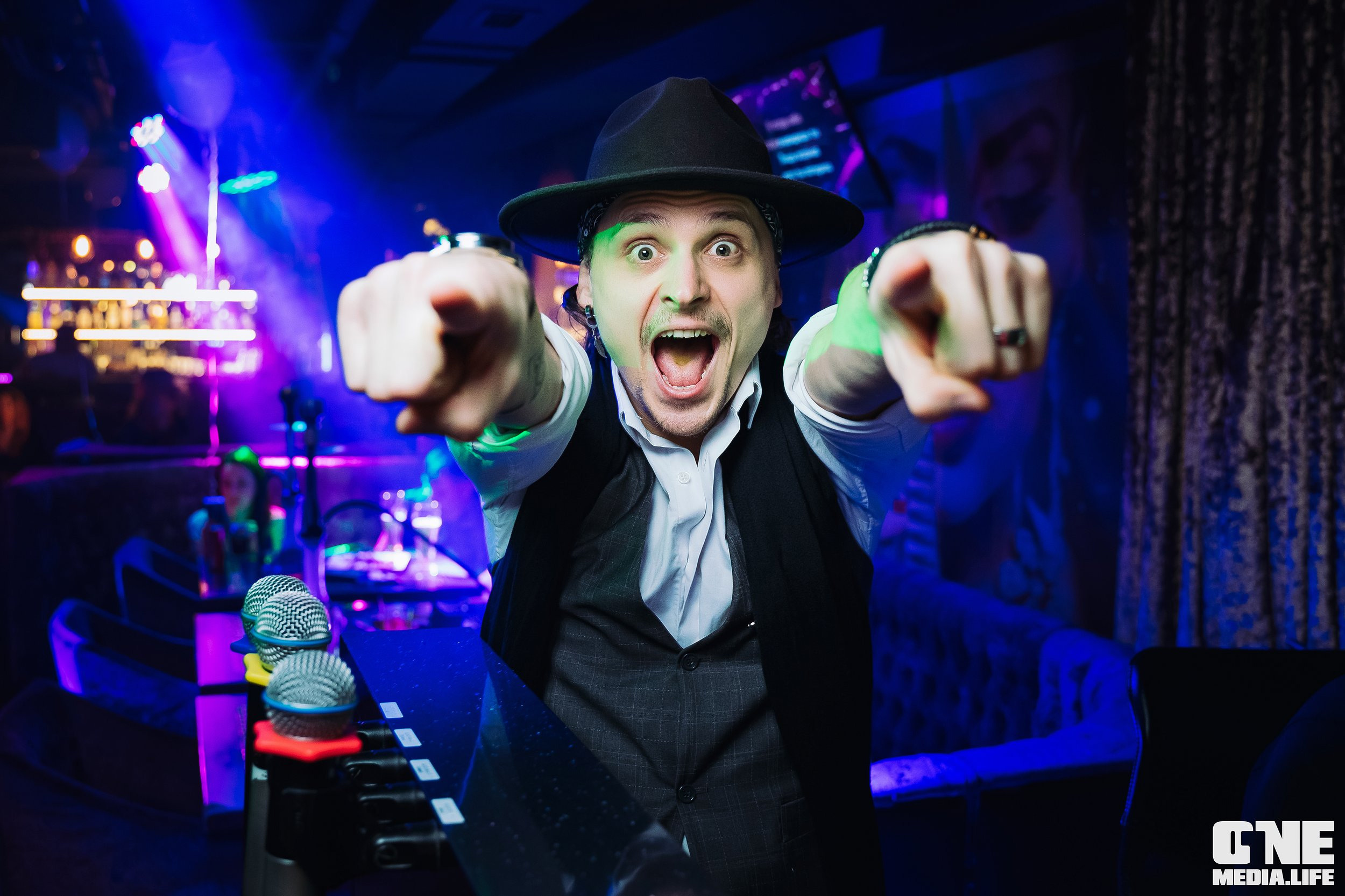 Фоторепортаж из караоке-клуба Эйфория. One Media Life: фоторепортажи, фотоотчеты с мероприятий и заведений