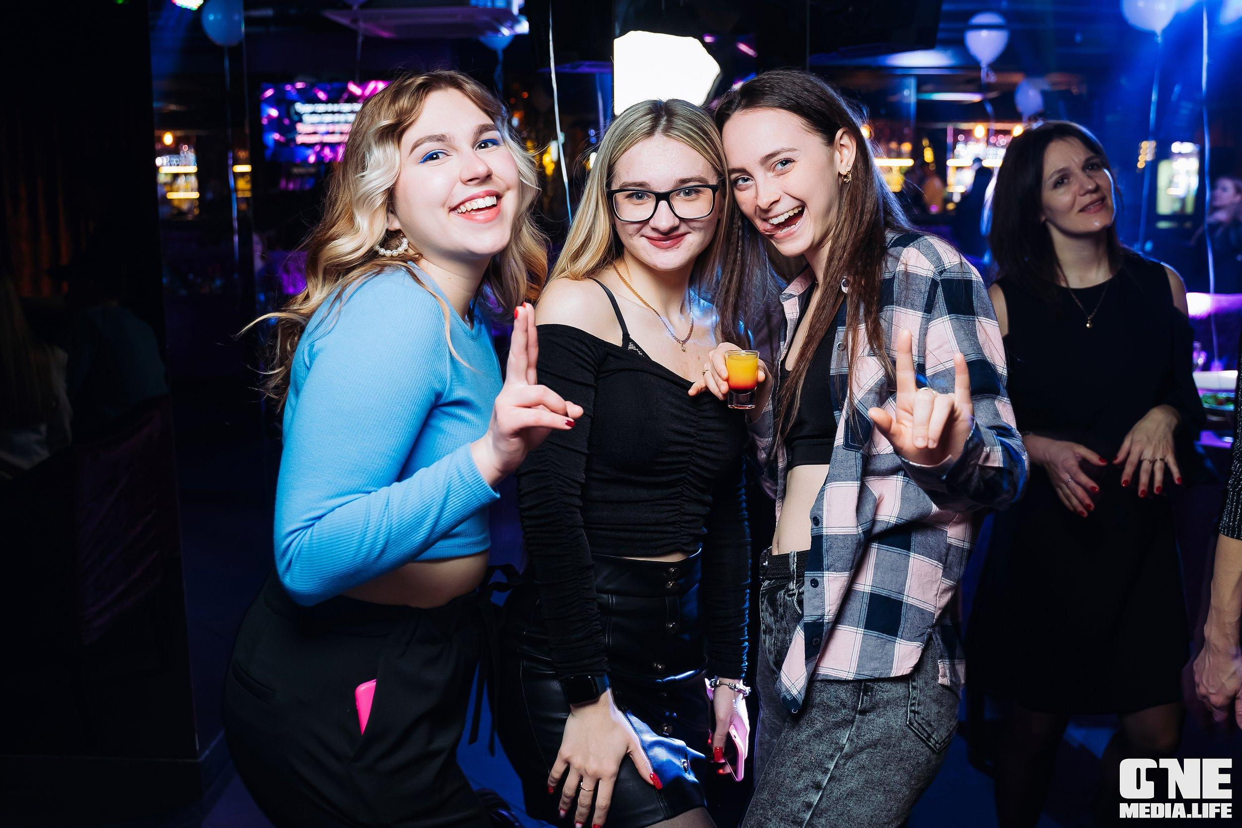 Фоторепортаж из караоке-клуба Эйфория. One Media Life: фоторепортажи, фотоотчеты с мероприятий и заведений