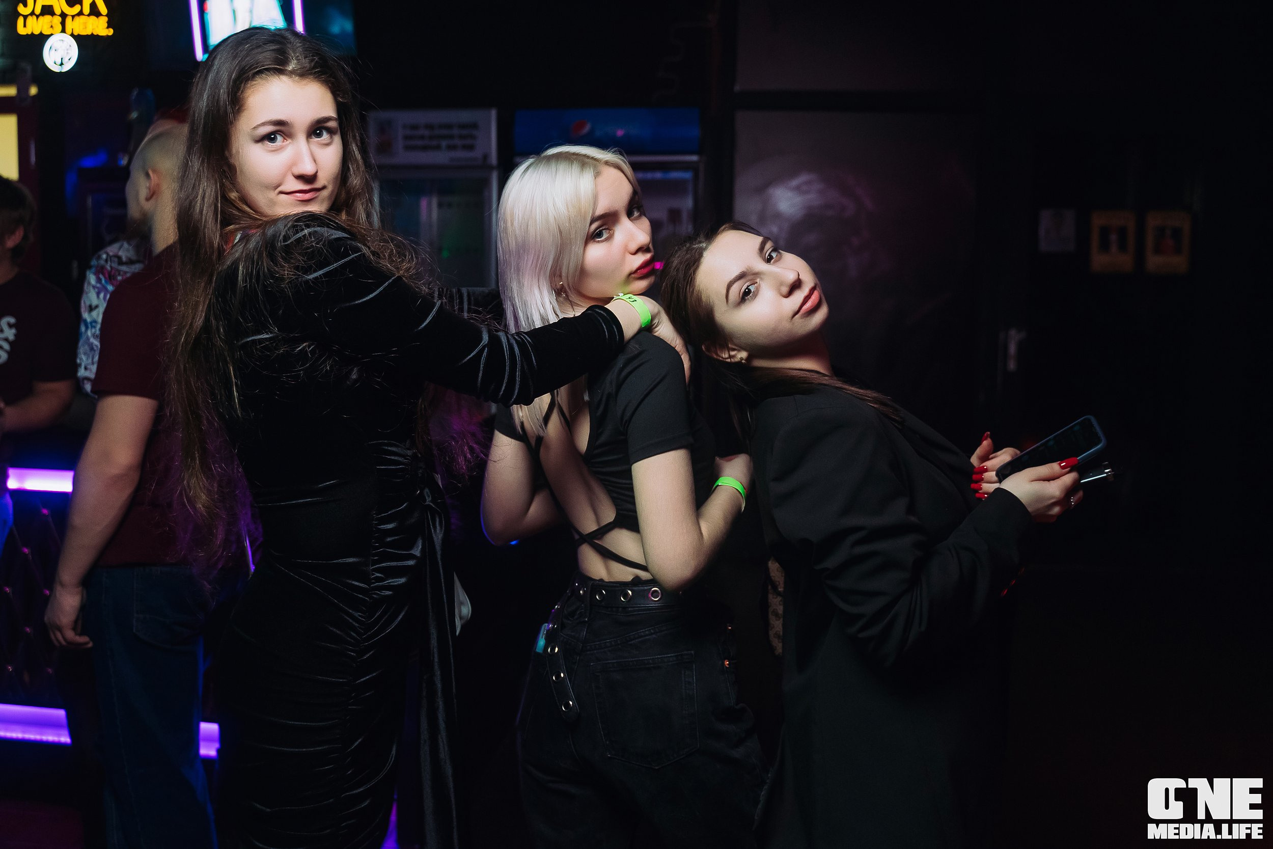 Фоторепортаж из Экстрим бара XxxX. One Media Life: фоторепортажи, фотоотчеты с мероприятий и заведений