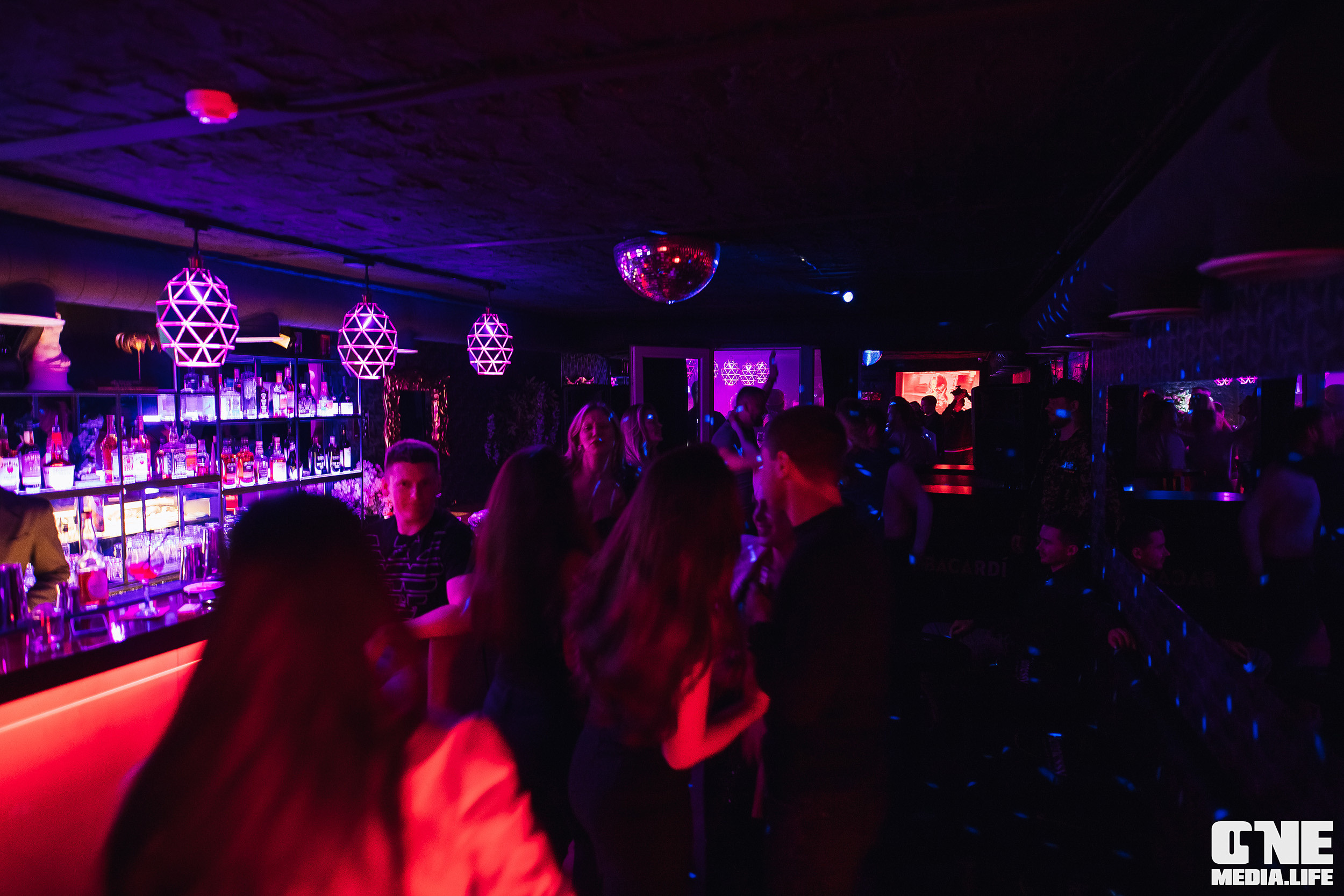 Фоторепортаж из Secret night club. One Media Life: фоторепортажи, фотоотчеты с мероприятий и заведений