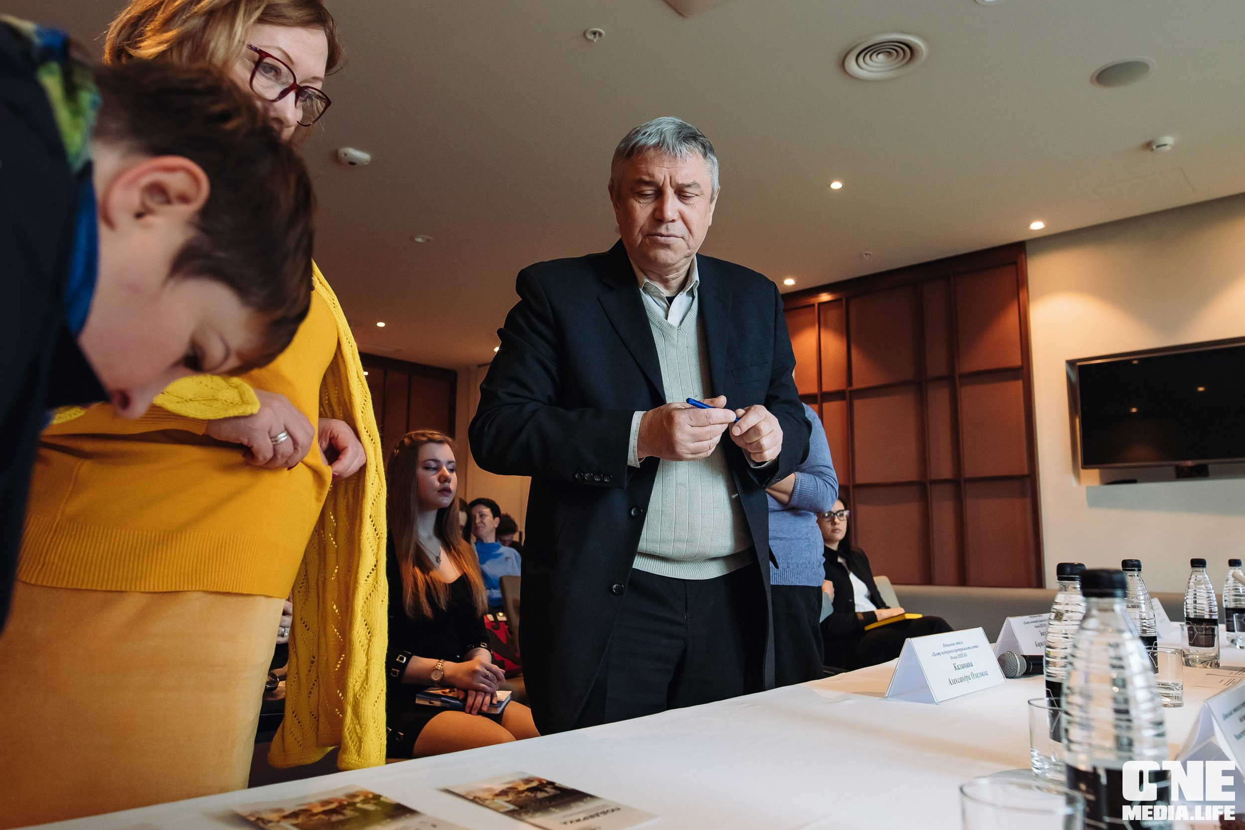 Фоторепортаж Круглого стола центра «Мой бизнес». One Media Life: фоторепортажи, фотоотчеты с мероприятий и заведений