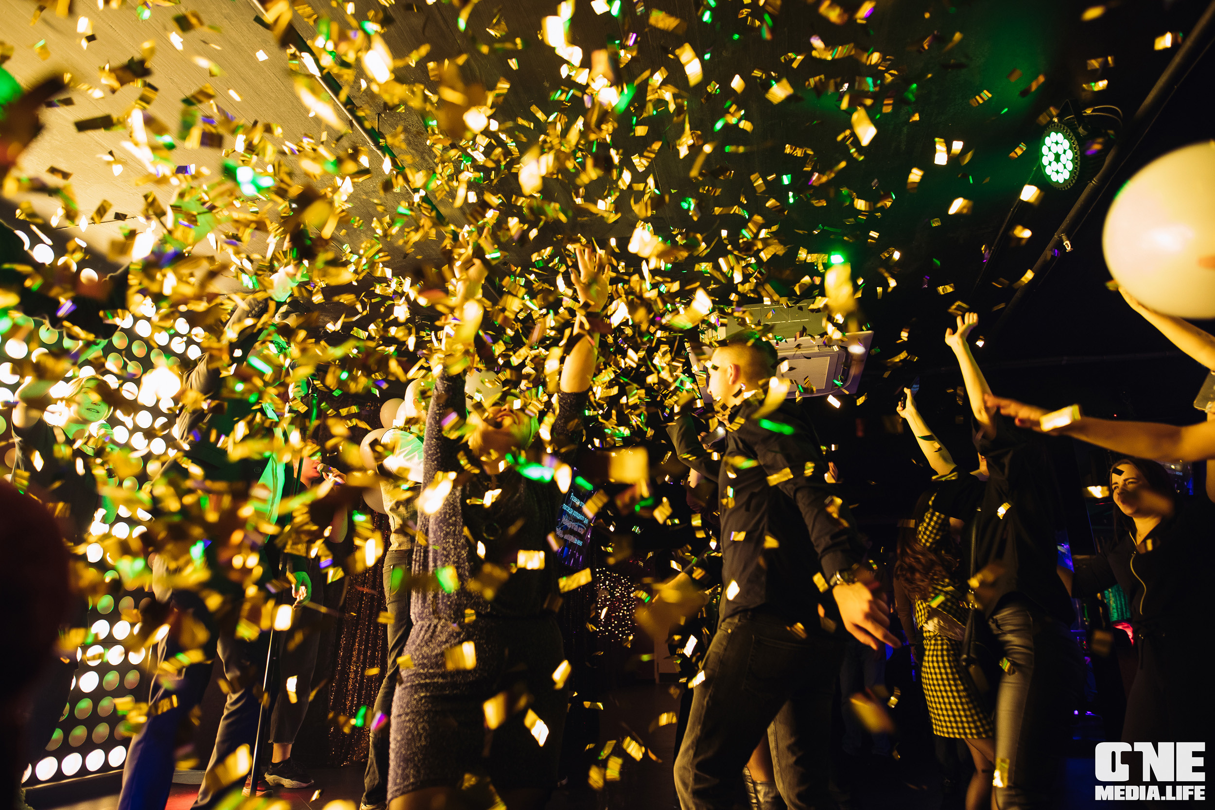 Фоторепортаж из караоке-клуба Эйфория. One Media Life: фоторепортажи, фотоотчеты с мероприятий и заведений