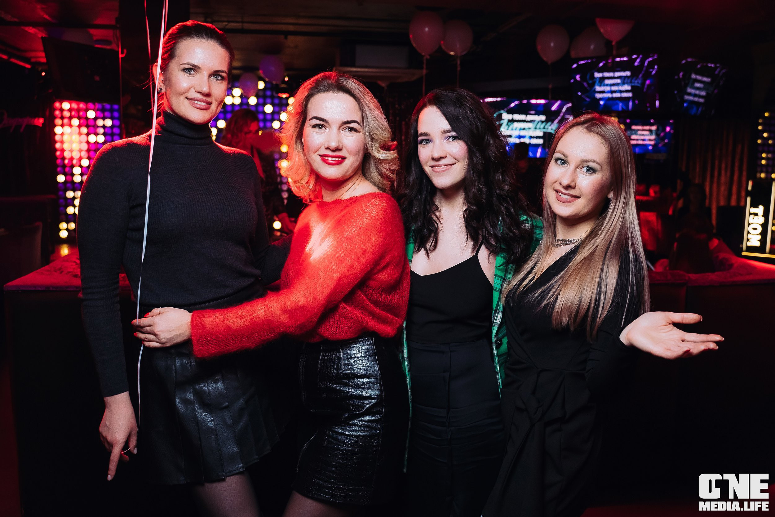 Фоторепортаж из караоке-клуба Эйфория. One Media Life: фоторепортажи, фотоотчеты с мероприятий и заведений