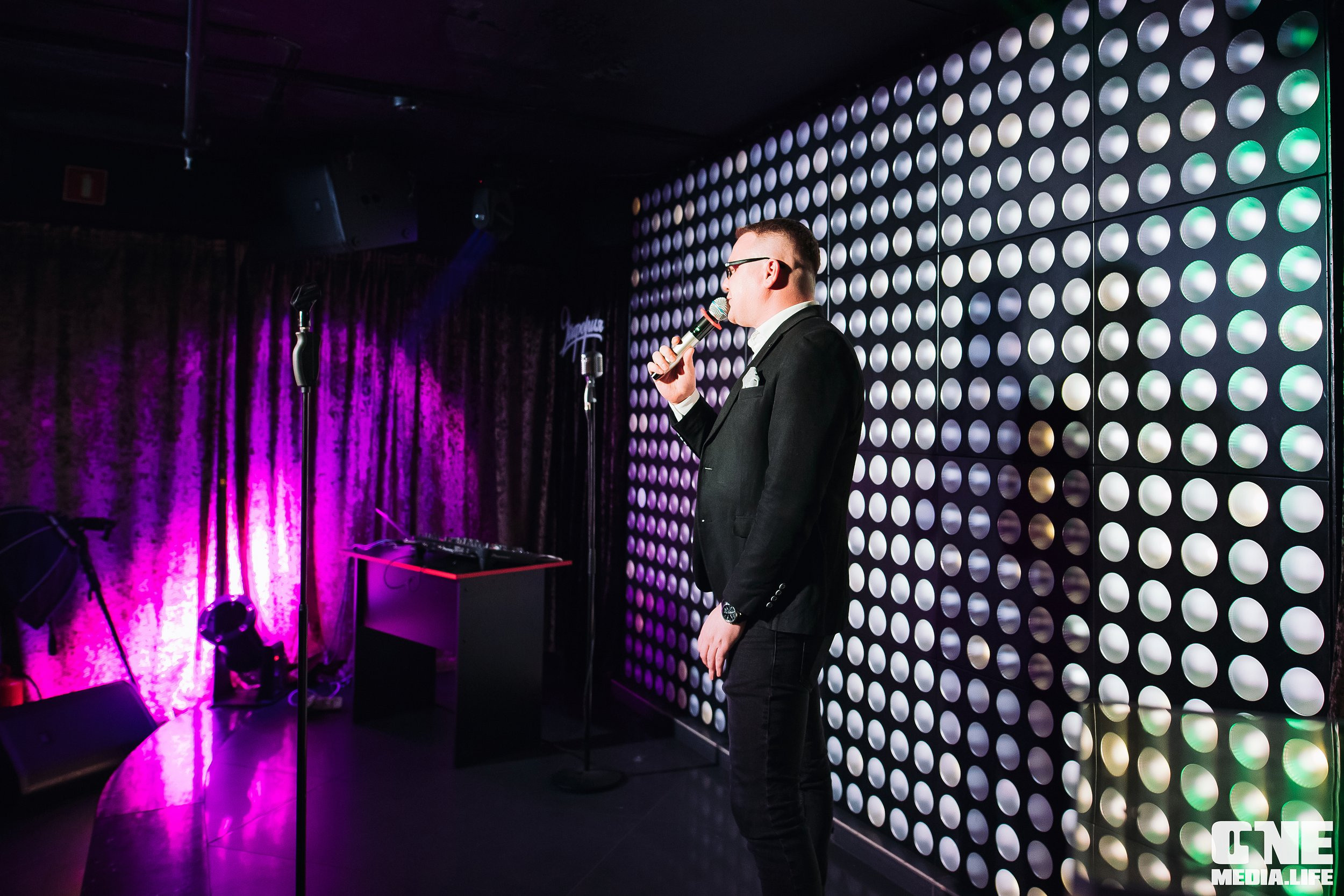 Фоторепортаж из караоке-клуба Эйфория. One Media Life: фоторепортажи, фотоотчеты с мероприятий и заведений