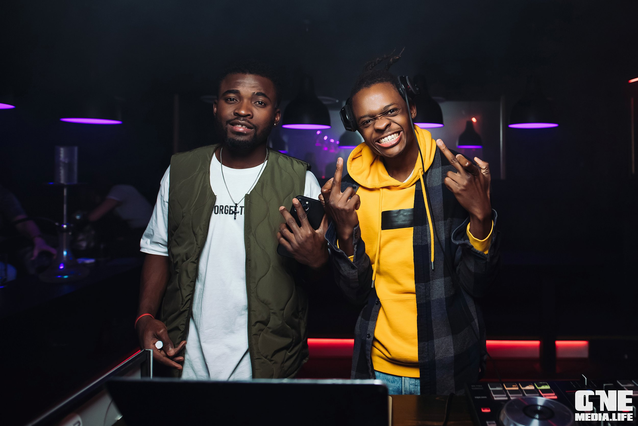 Фоторепортаж из бара Secret. One Media Life: фоторепортажи, фотоотчеты с мероприятий и заведений