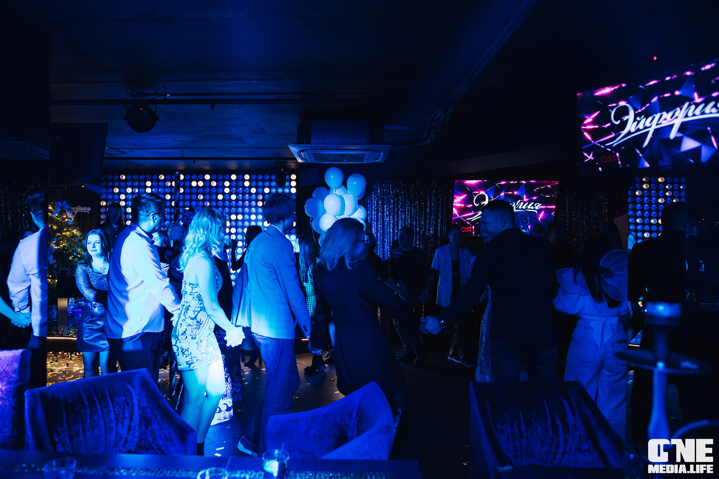 Фоторепортаж из караоке-клуба Эйфория. One Media Life: фоторепортажи, фотоотчеты с мероприятий и заведений