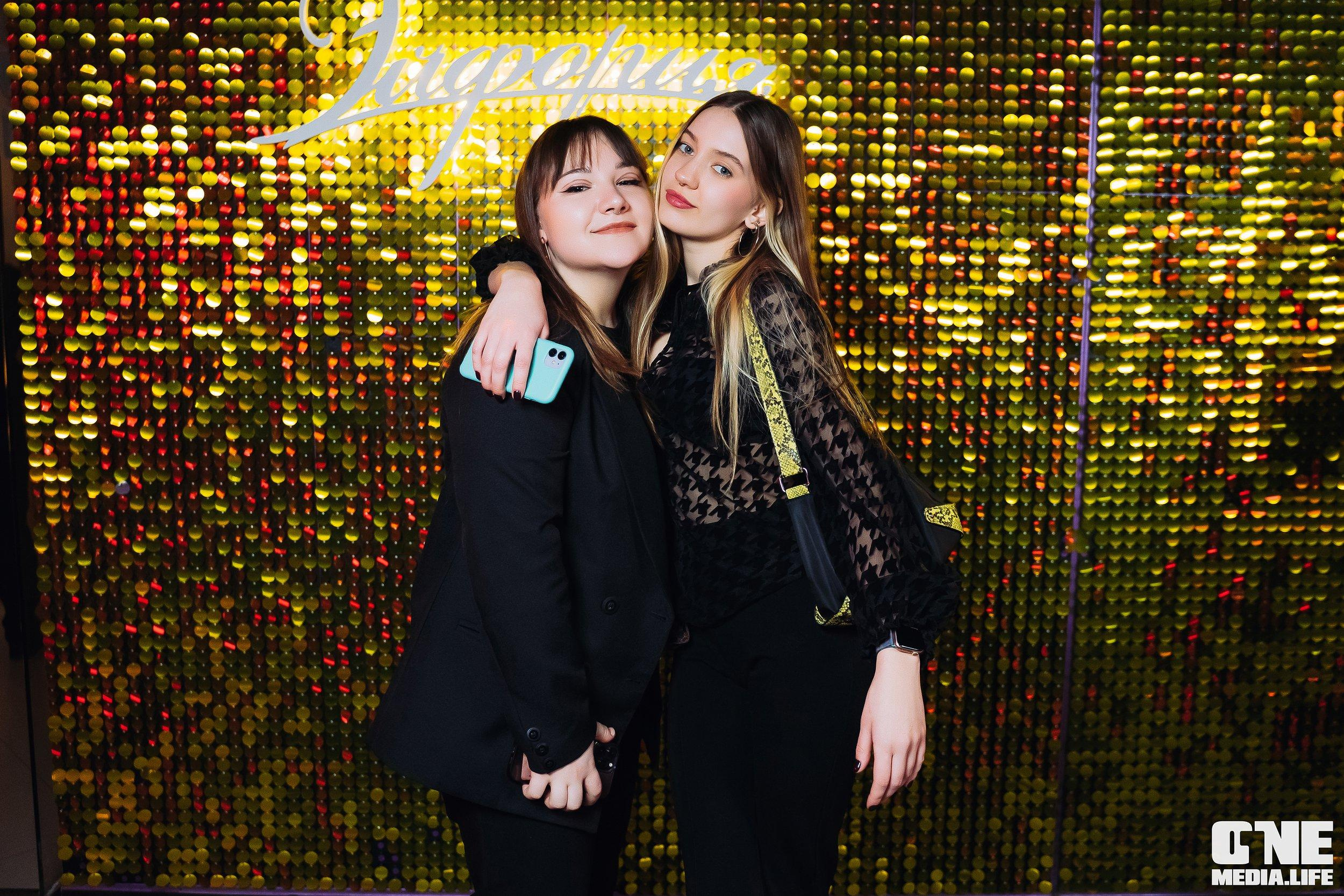 Фоторепортаж из караоке-клуба Эйфория. One Media Life: фоторепортажи, фотоотчеты с мероприятий и заведений