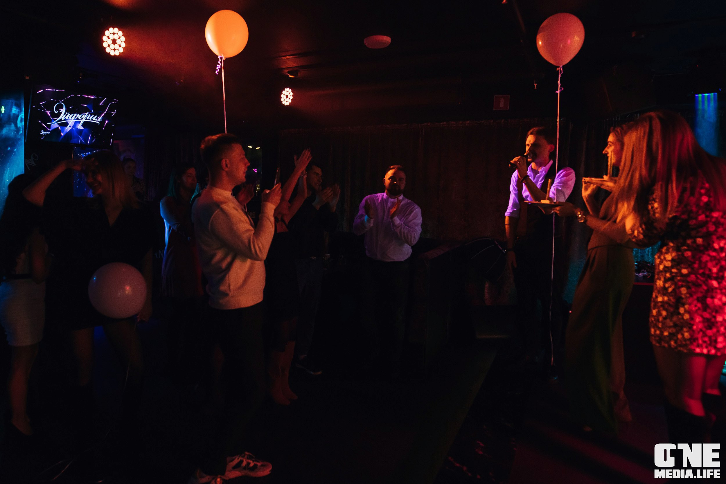 Фоторепортаж из караоке-клубе Эйфория. One Media Life: фоторепортажи, фотоотчеты с мероприятий и заведений
