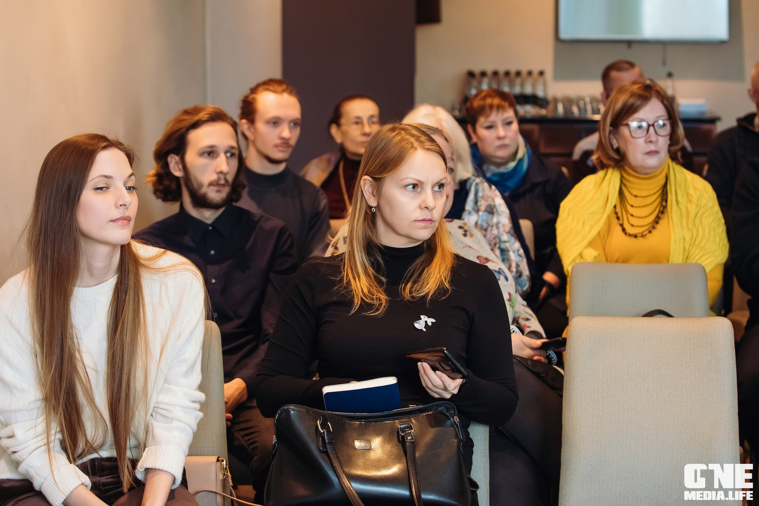 Фоторепортаж Круглого стола центра «Мой бизнес». One Media Life: фоторепортажи, фотоотчеты с мероприятий и заведений