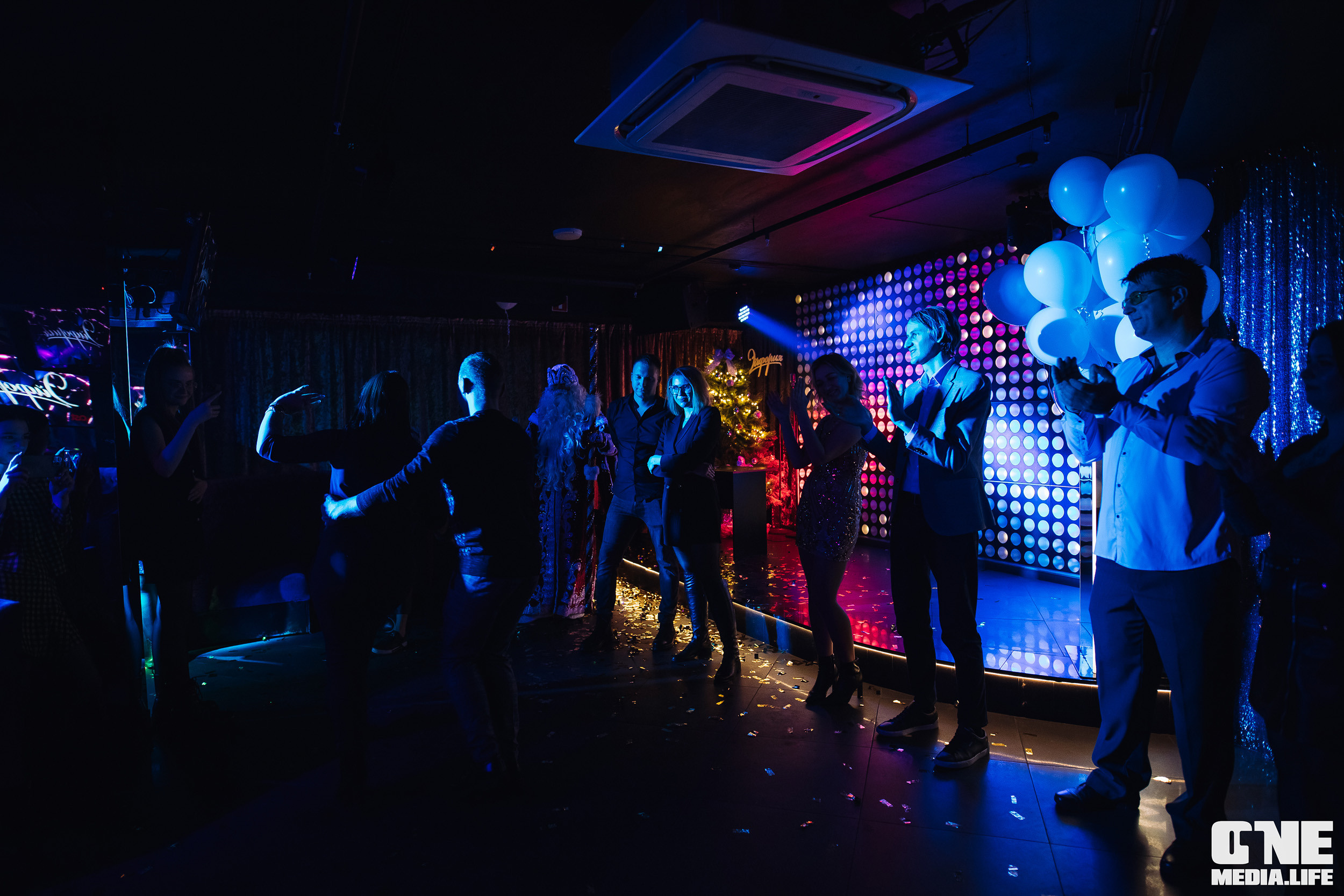 Фоторепортаж из караоке-клуба Эйфория. One Media Life: фоторепортажи, фотоотчеты с мероприятий и заведений
