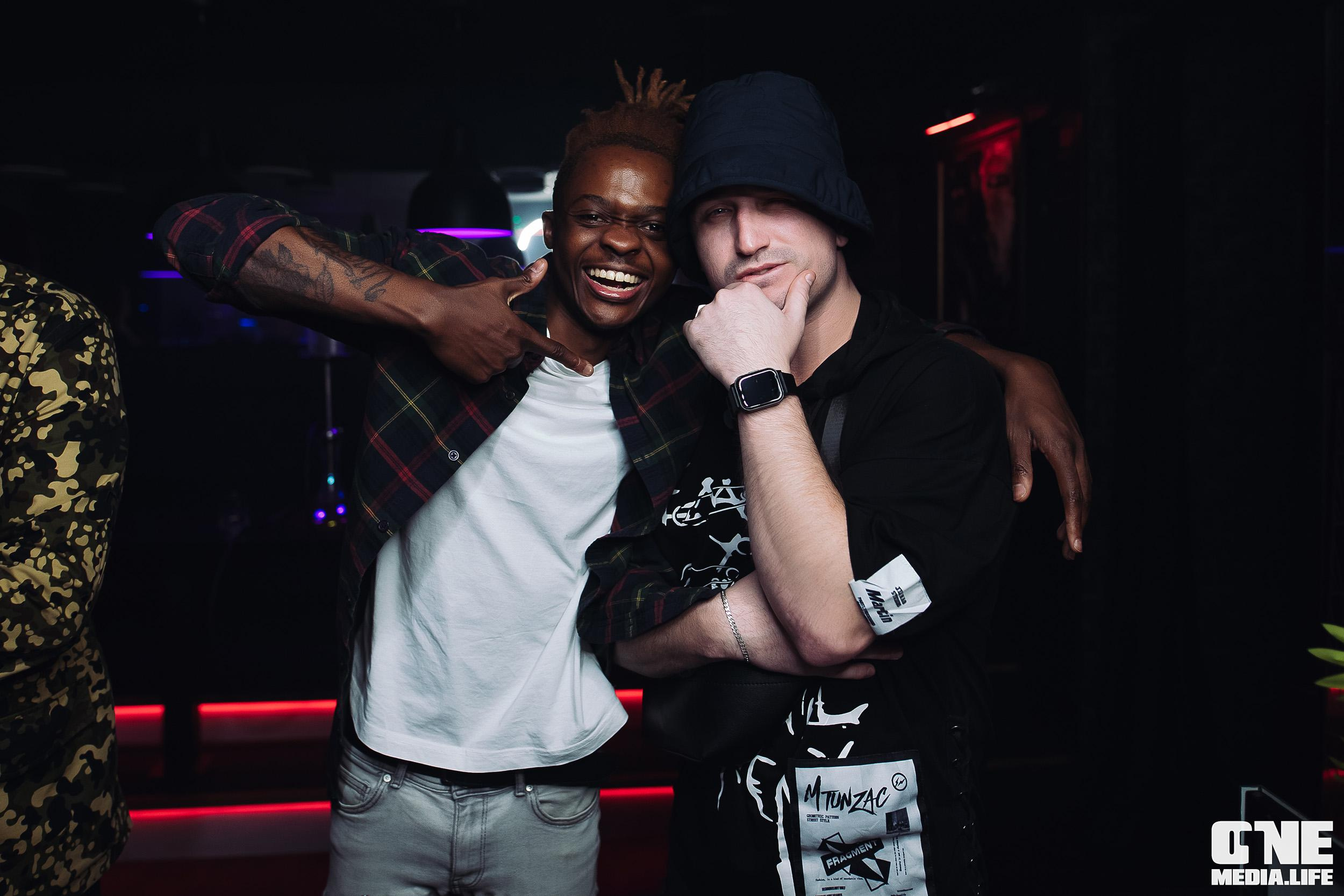 Фоторепортаж из Secret night club. One Media Life: фоторепортажи, фотоотчеты с мероприятий и заведений