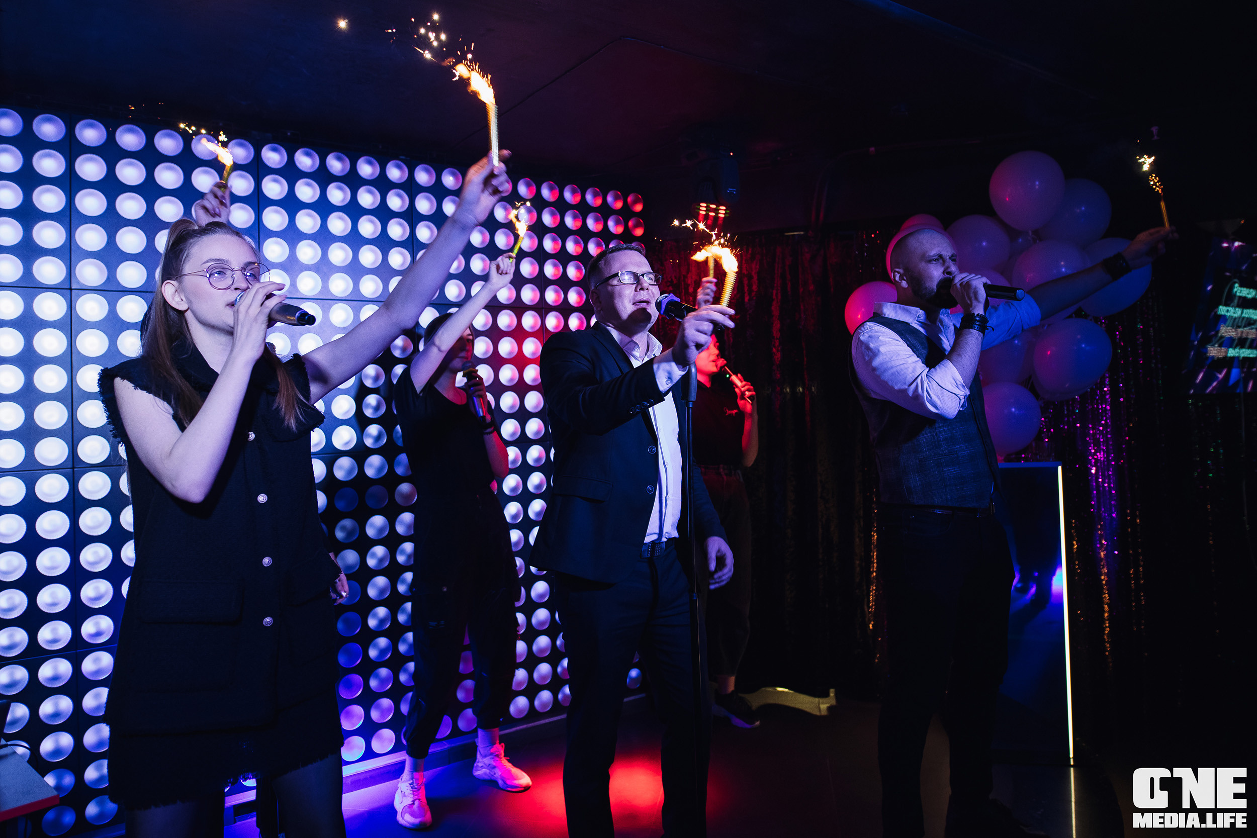 Фоторепортаж из караоке-клуба Эйфория. One Media Life: фоторепортажи, фотоотчеты с мероприятий и заведений