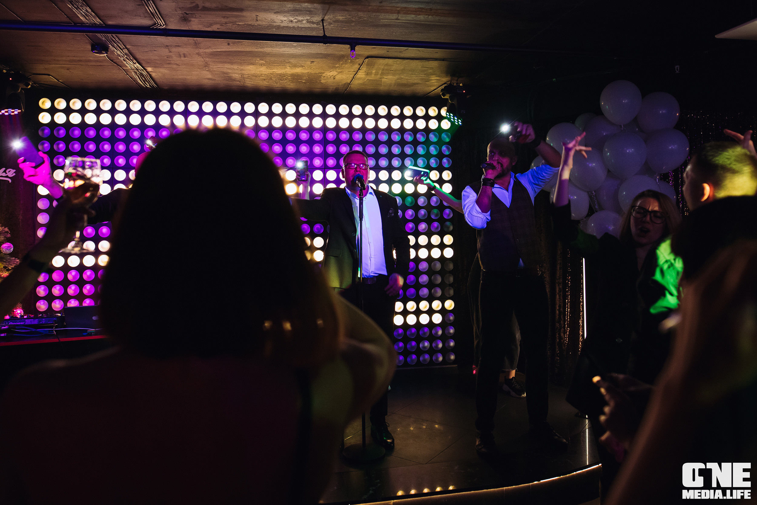 Фоторепортаж из караоке-клуба Эйфория. One Media Life: фоторепортажи, фотоотчеты с мероприятий и заведений