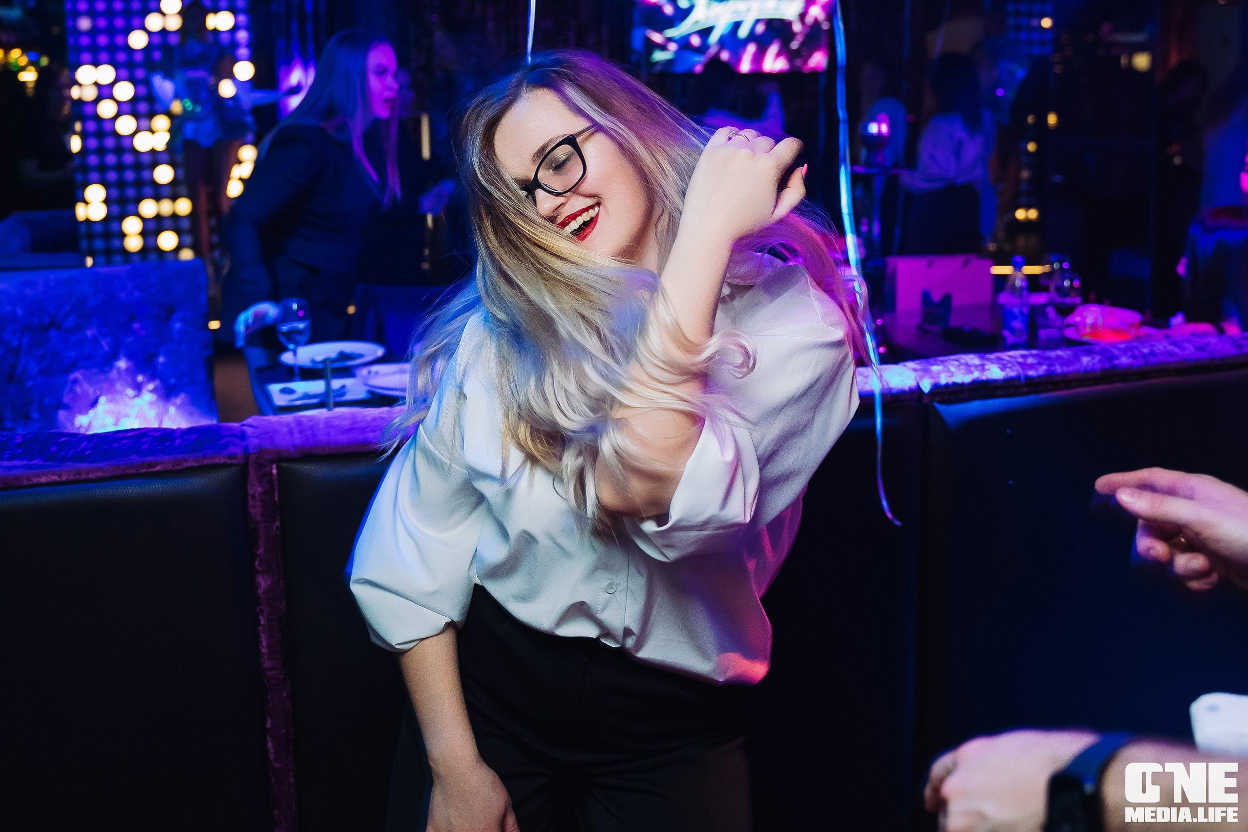 Фоторепортаж из караоке-клуба Эйфория. One Media Life: фоторепортажи, фотоотчеты с мероприятий и заведений