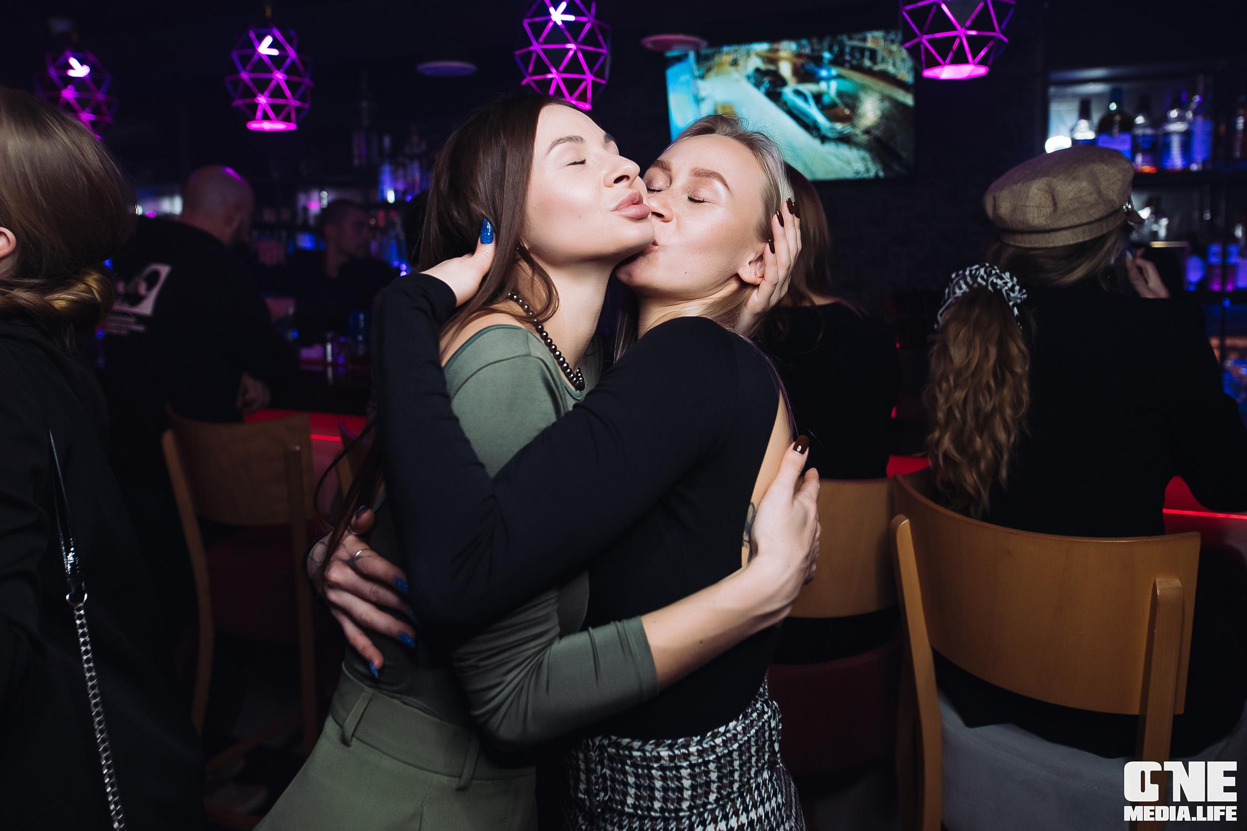 Фоторепортаж из Secret night club. One Media Life: фоторепортажи, фотоотчеты с мероприятий и заведений