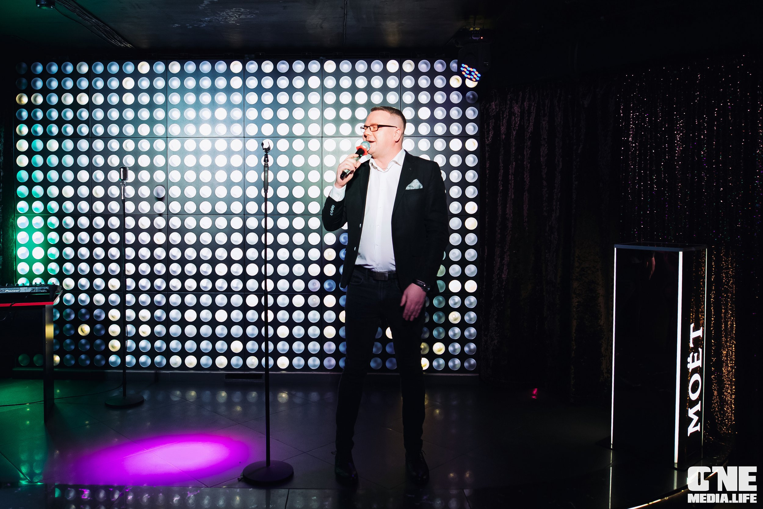 Фоторепортаж из караоке-клуба Эйфория. One Media Life: фоторепортажи, фотоотчеты с мероприятий и заведений