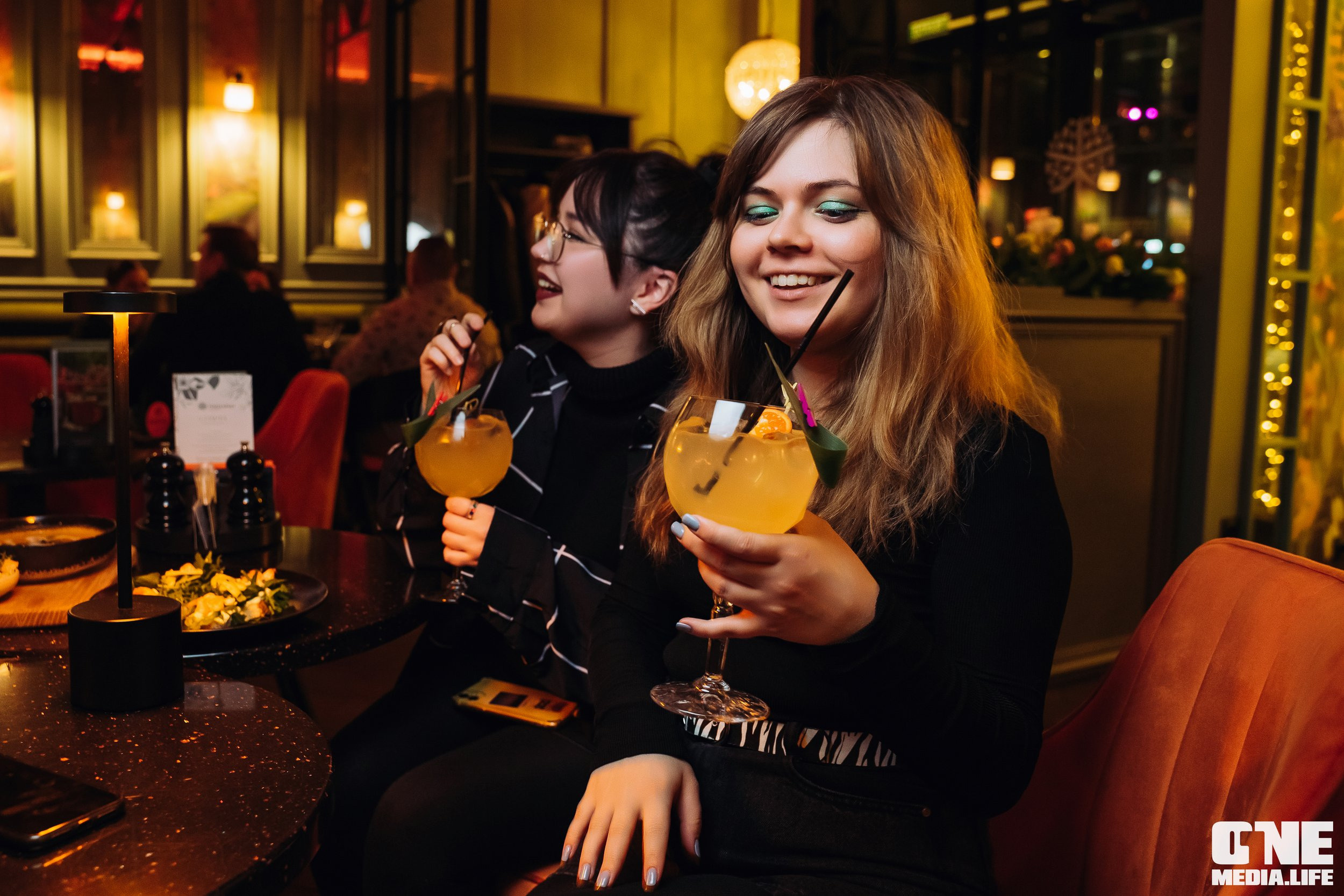 Фоторепортаж из рестобара Мандарин. One Media Life: фоторепортажи, фотоотчеты с мероприятий и заведений