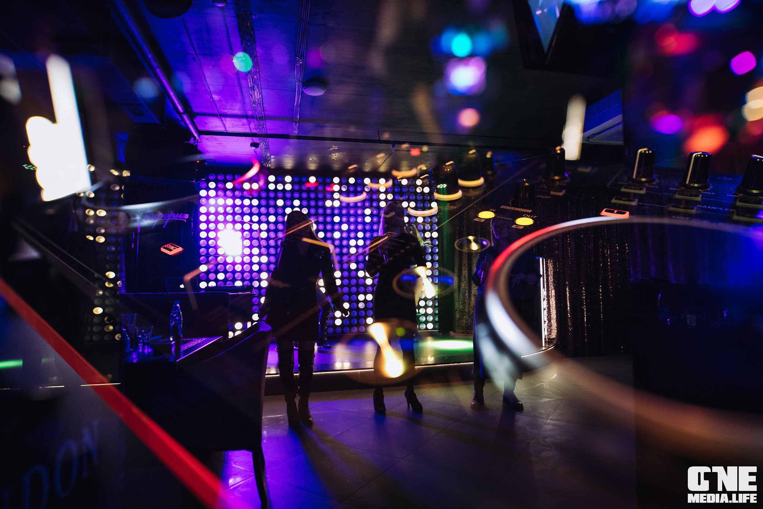 Фоторепортаж из караоке-клубе Эйфория. One Media Life: фоторепортажи, фотоотчеты с мероприятий и заведений