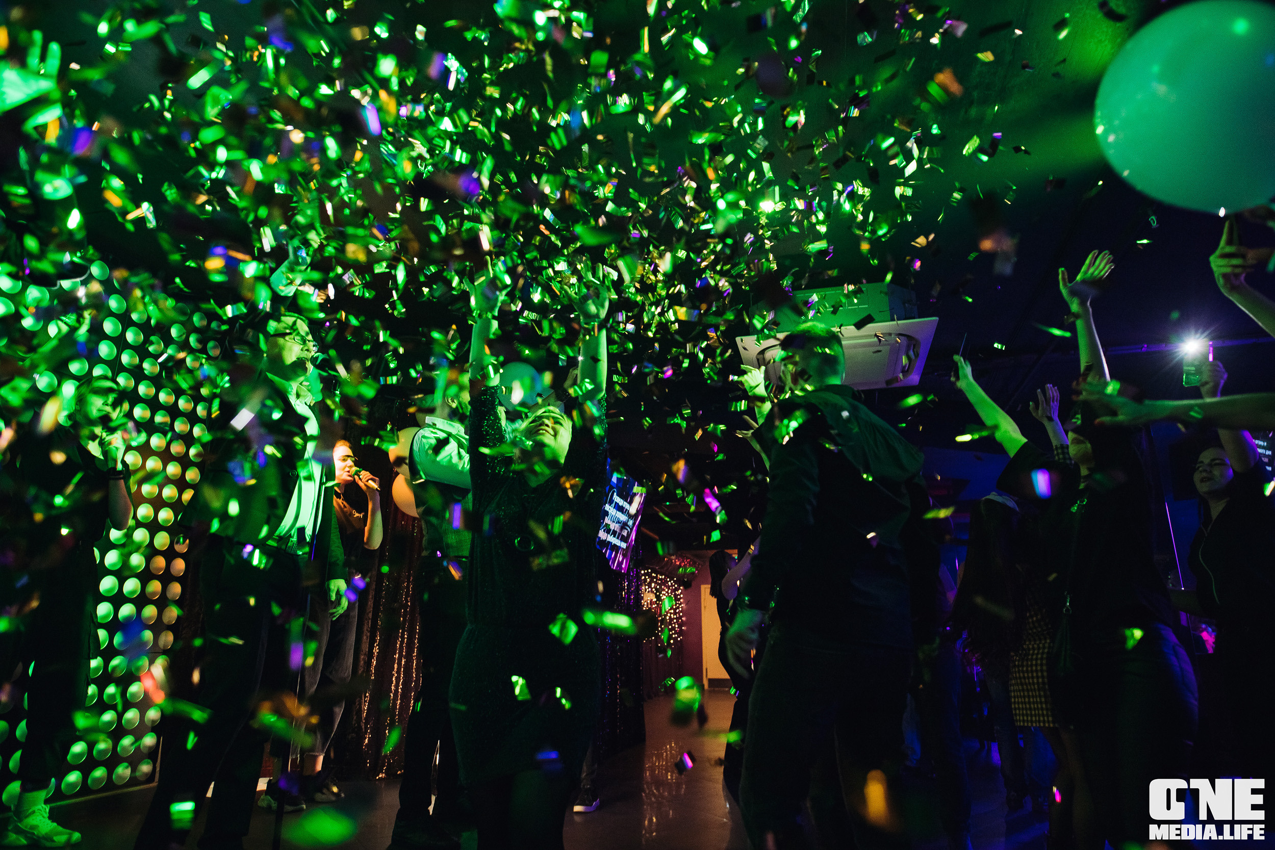 Фоторепортаж из караоке-клуба Эйфория. One Media Life: фоторепортажи, фотоотчеты с мероприятий и заведений