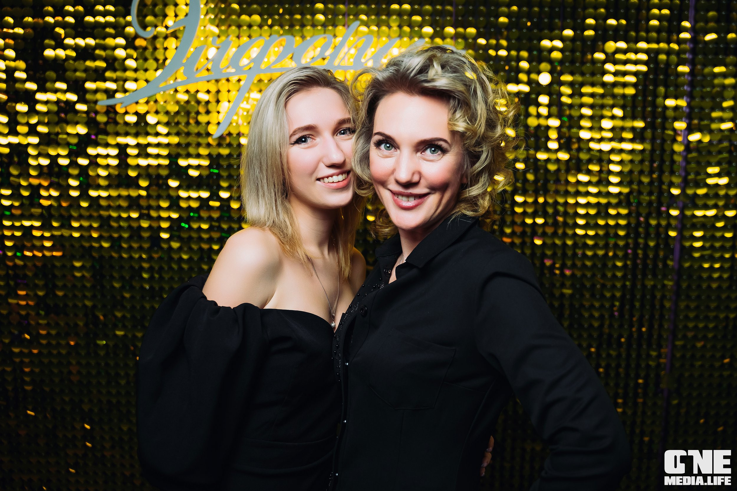 Фоторепортаж из караоке-клуба Эйфория. One Media Life: фоторепортажи, фотоотчеты с мероприятий и заведений