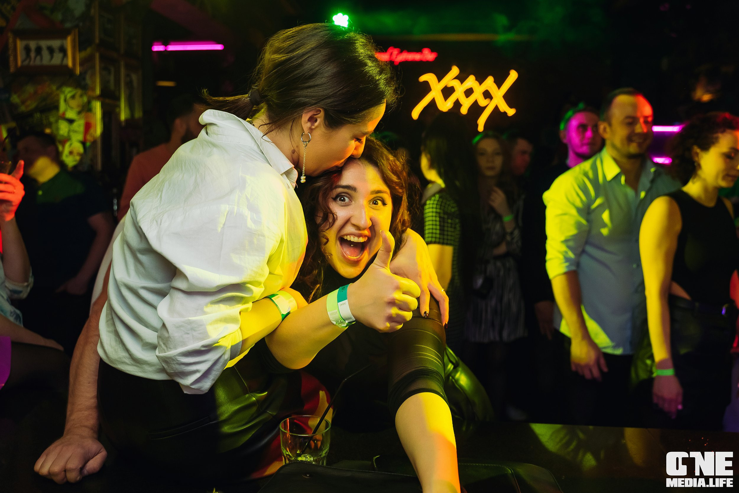 Фоторепортаж из Экстрим бара XxxX. One Media Life: фоторепортажи, фотоотчеты с мероприятий и заведений
