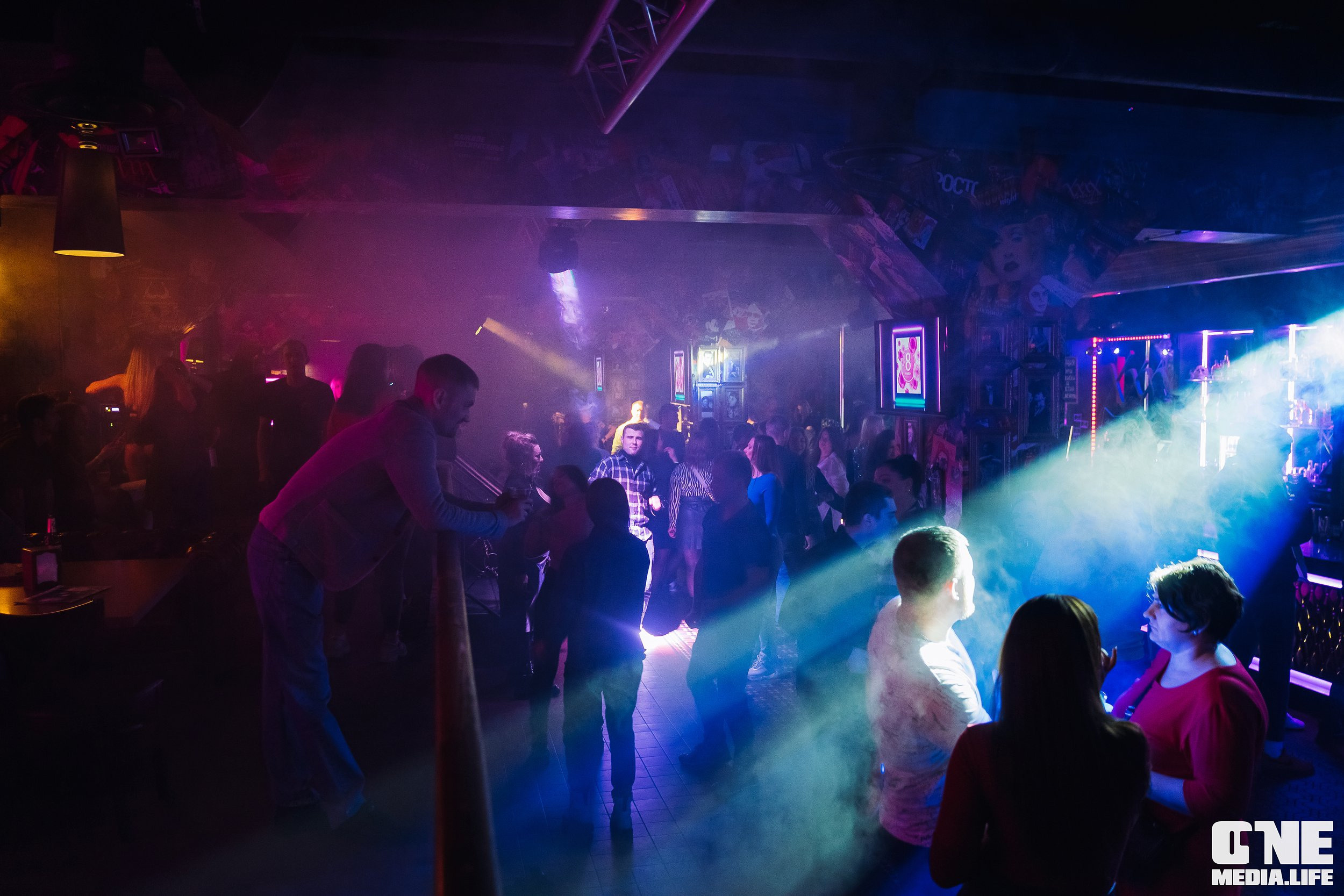Фоторепортаж из Экстрим бара XxxX. One Media Life: фоторепортажи, фотоотчеты с мероприятий и заведений