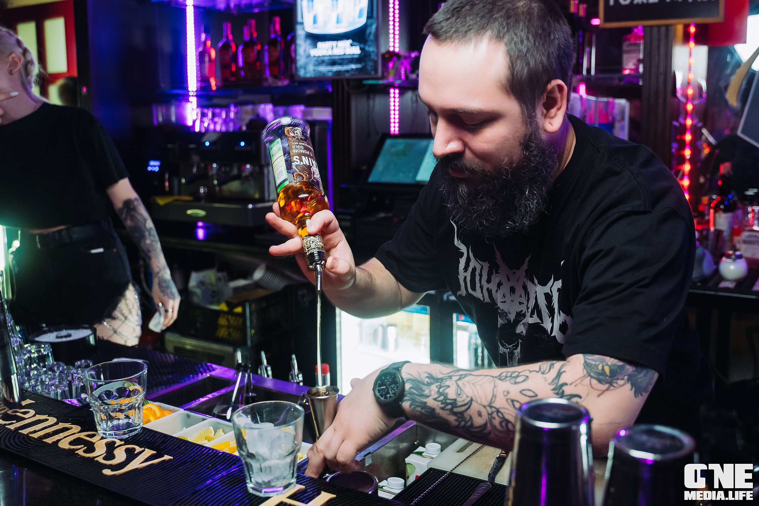 Фоторепортаж из Экстрим бара XxxX. One Media Life: фоторепортажи, фотоотчеты с мероприятий и заведений