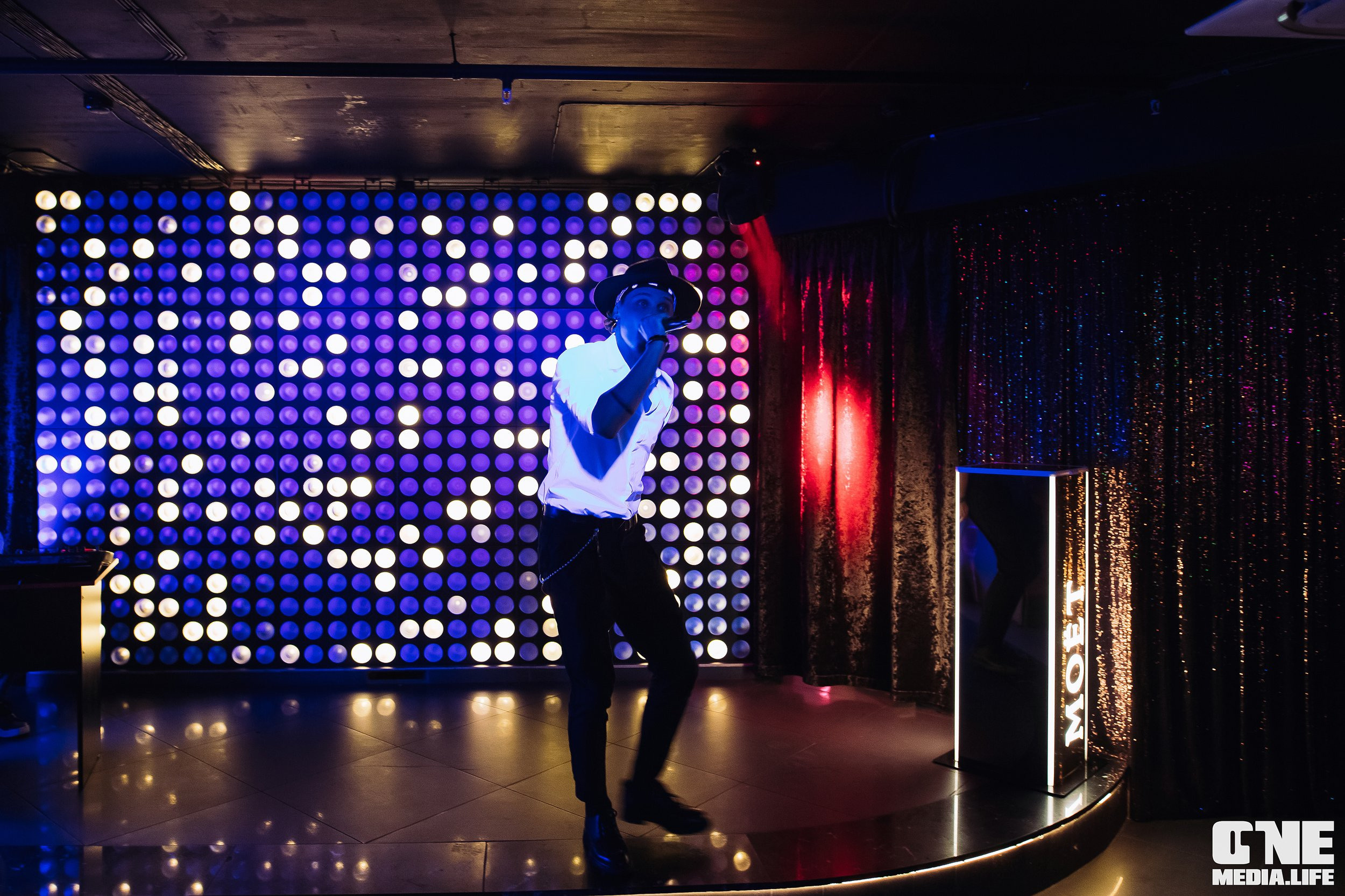 Фоторепортаж из караоке-клуба Эйфория. One Media Life: фоторепортажи, фотоотчеты с мероприятий и заведений