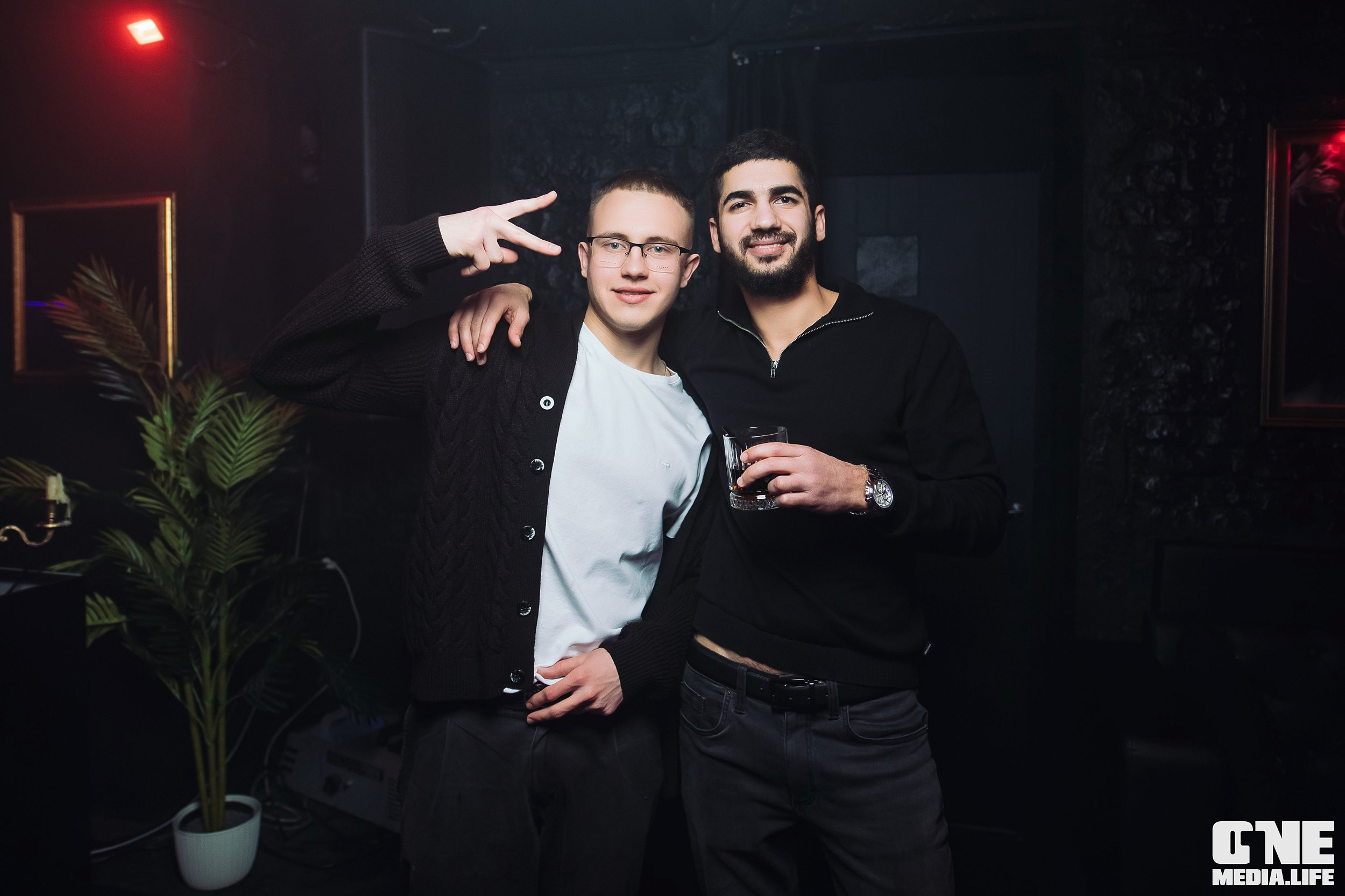Фоторепортаж из бара Secret. One Media Life: фоторепортажи, фотоотчеты с мероприятий и заведений