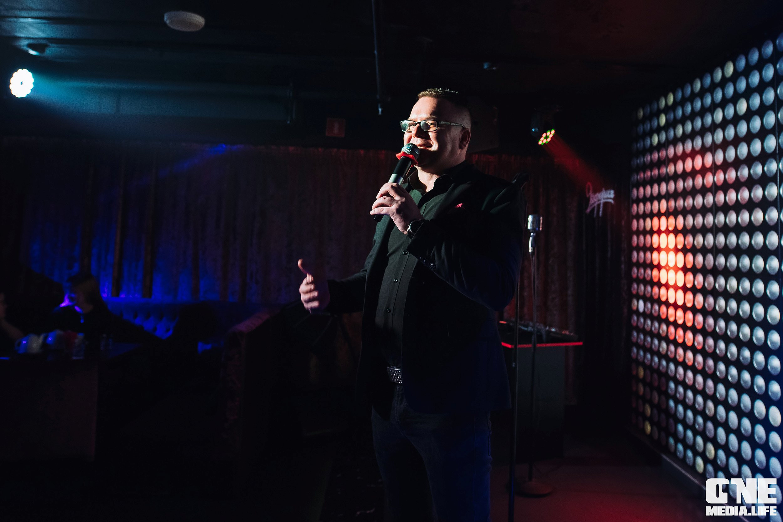 Фоторепортаж из караоке-клубе Эйфория. One Media Life: фоторепортажи, фотоотчеты с мероприятий и заведений