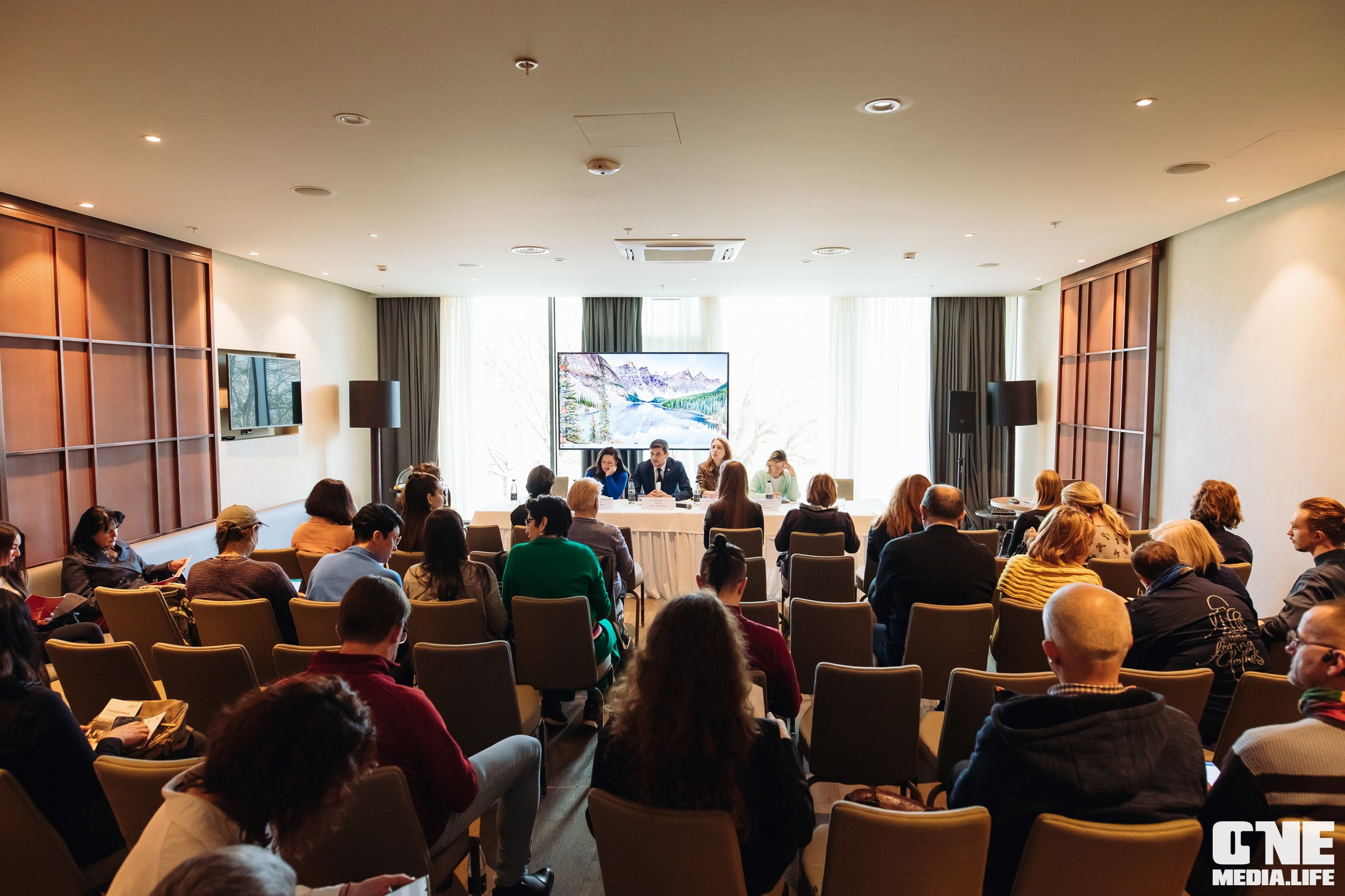 Фоторепортаж Круглого стола центра «Мой бизнес». One Media Life: фоторепортажи, фотоотчеты с мероприятий и заведений