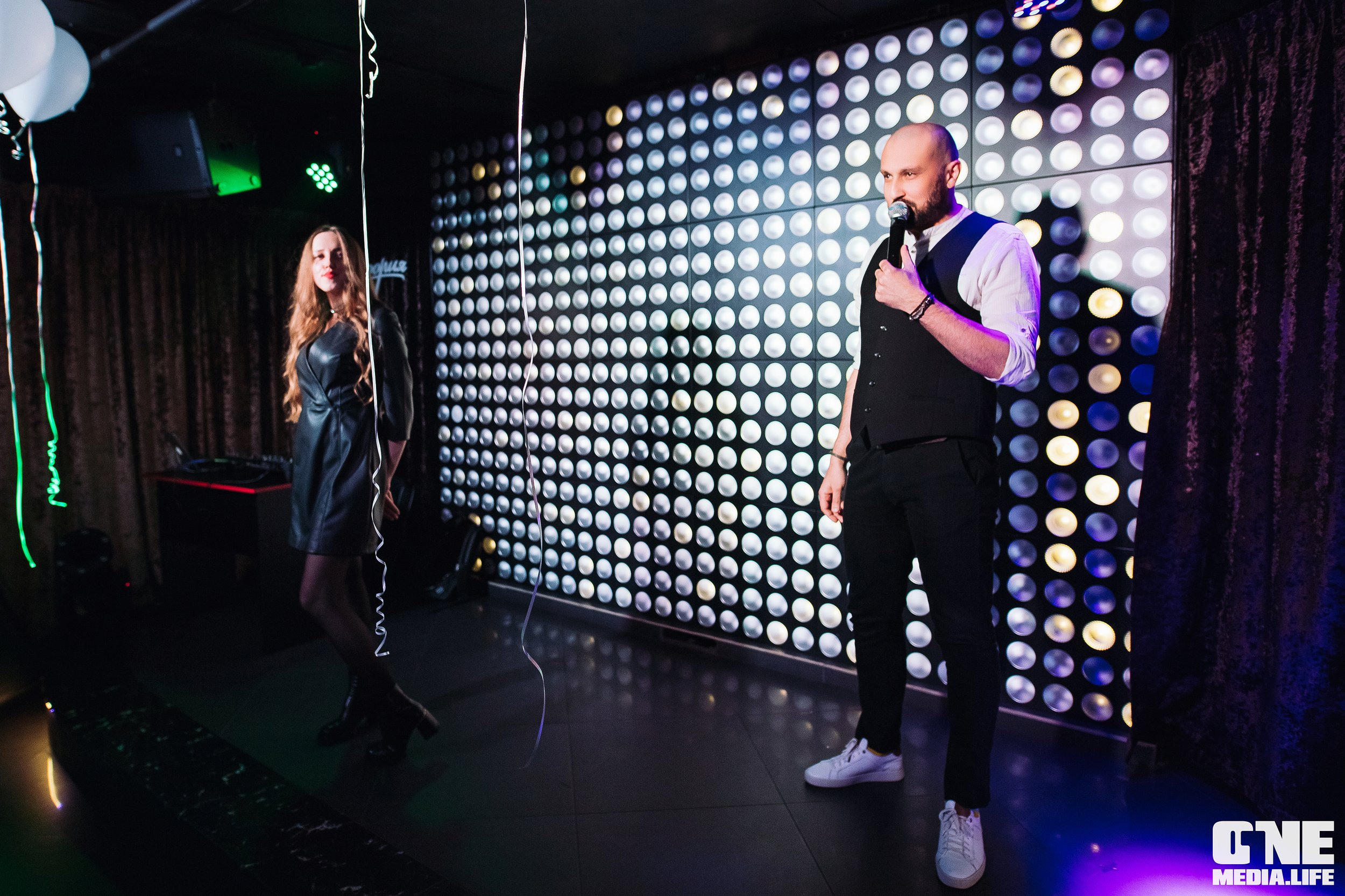 Фоторепортаж из караоке-клуба Эйфория. One Media Life: фоторепортажи, фотоотчеты с мероприятий и заведений