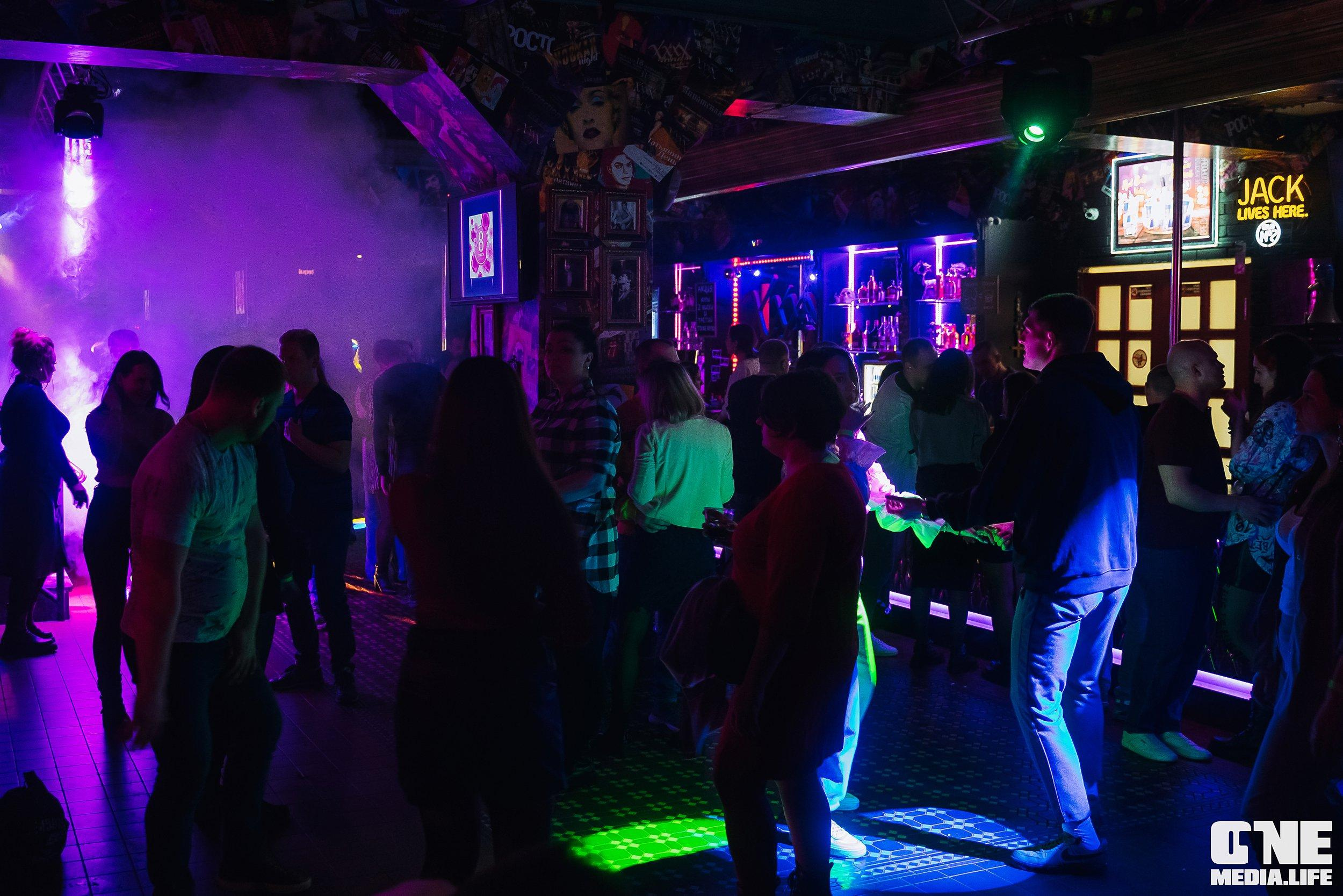Фоторепортаж из Экстрим бара XxxX. One Media Life: фоторепортажи, фотоотчеты с мероприятий и заведений