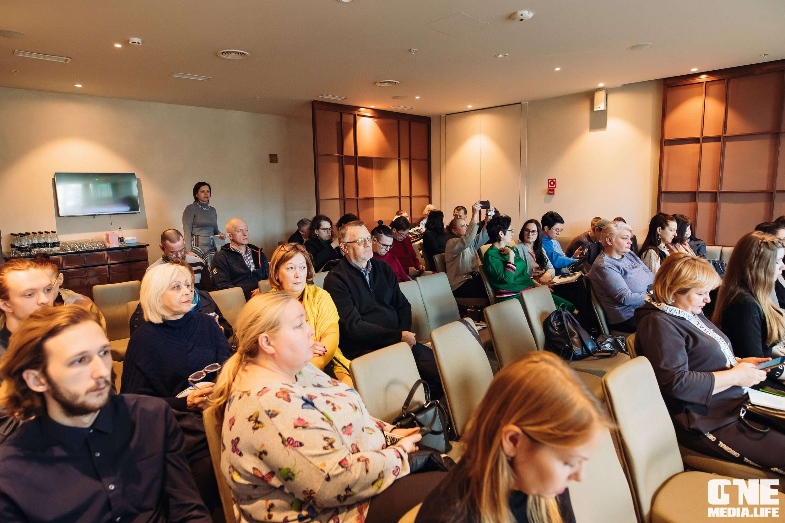 Фоторепортаж Круглого стола центра «Мой бизнес». One Media Life: фоторепортажи, фотоотчеты с мероприятий и заведений