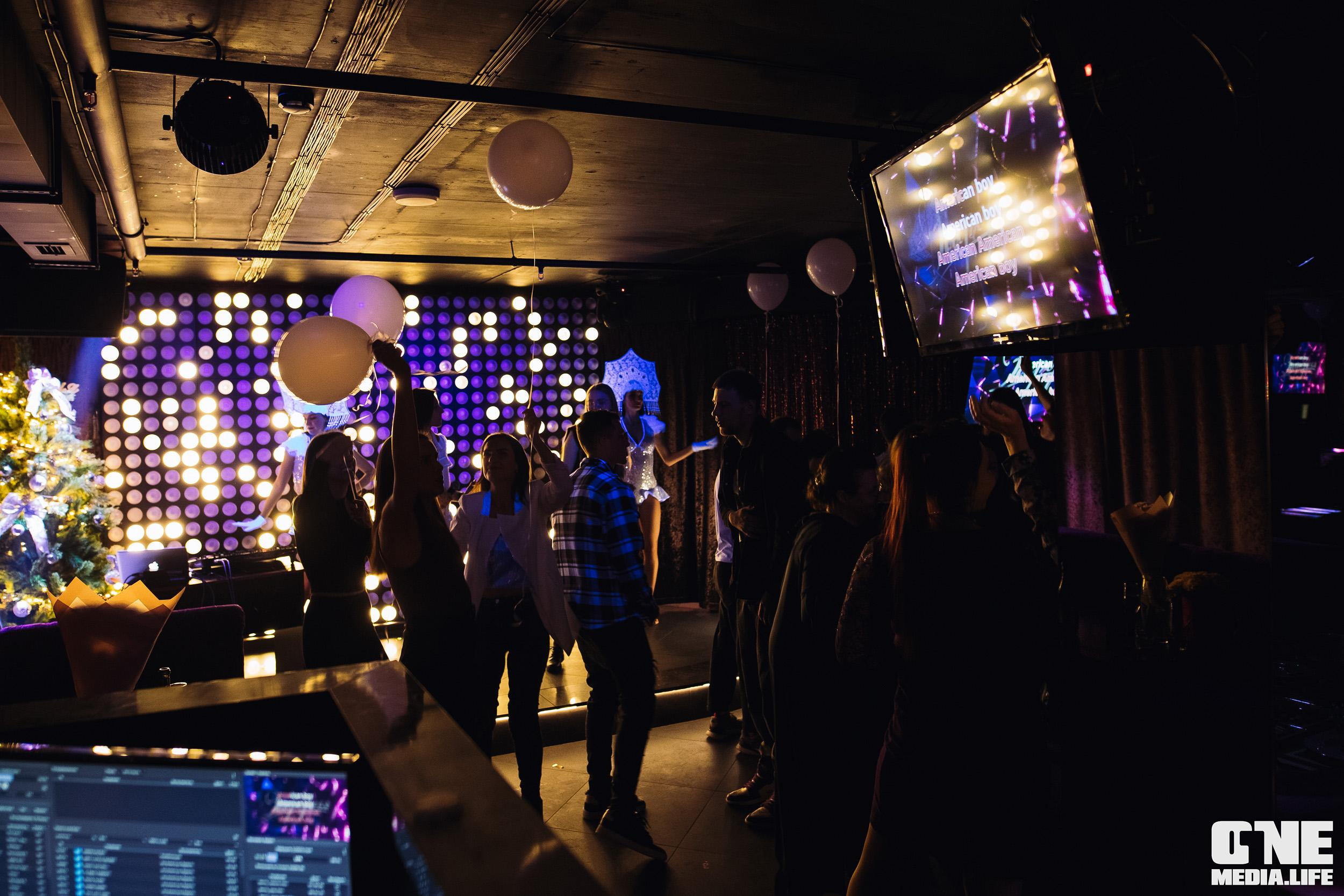Фоторепортаж из караоке-клуба Эйфория. One Media Life: фоторепортажи, фотоотчеты с мероприятий и заведений