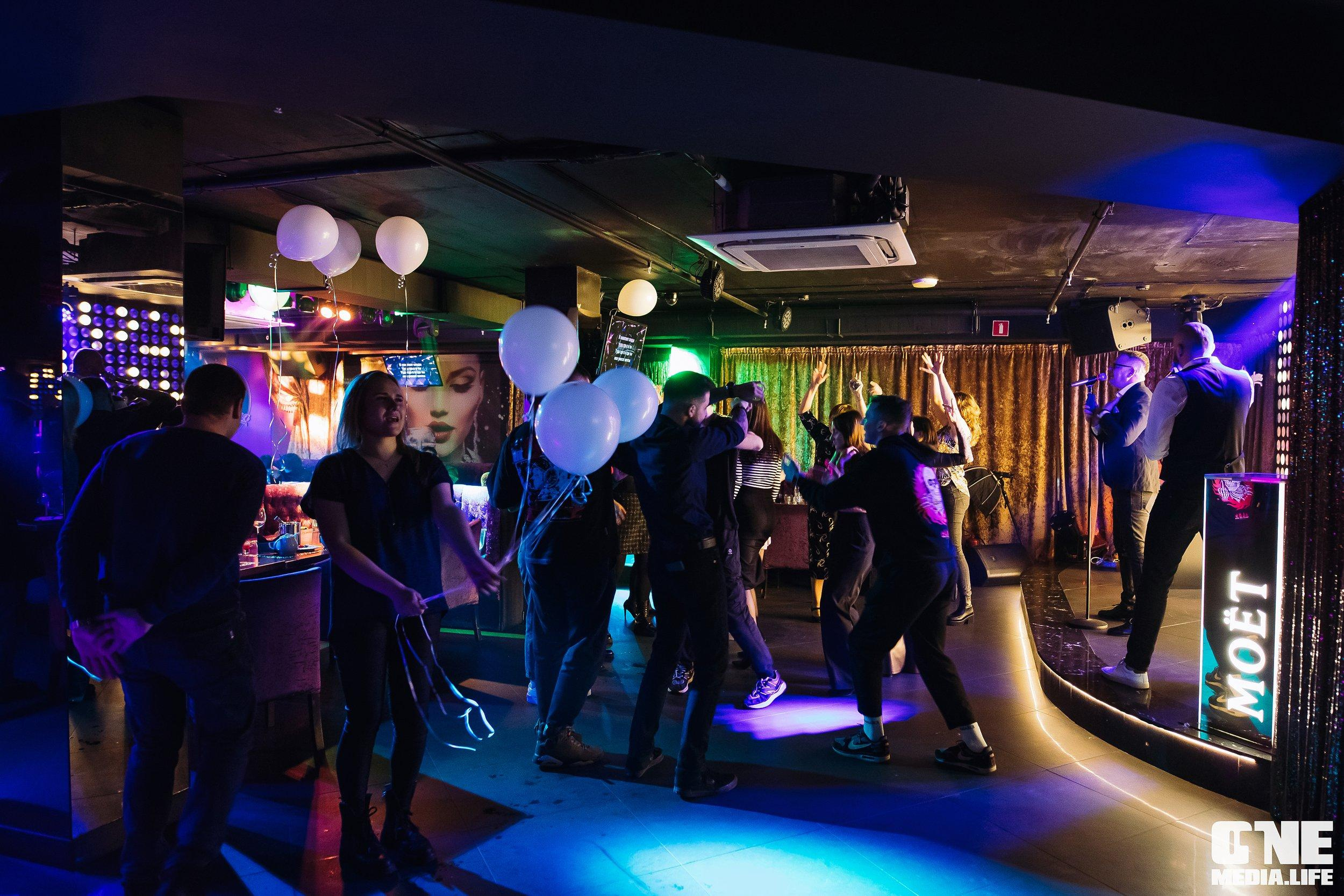 Фоторепортаж из караоке-клуба Эйфория. One Media Life: фоторепортажи, фотоотчеты с мероприятий и заведений