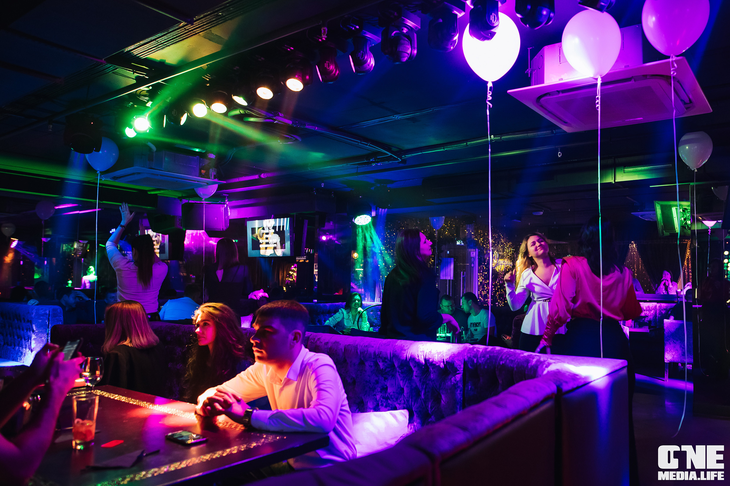 Фоторепортаж из караоке-клуба Эйфория. One Media Life: фоторепортажи, фотоотчеты с мероприятий и заведений