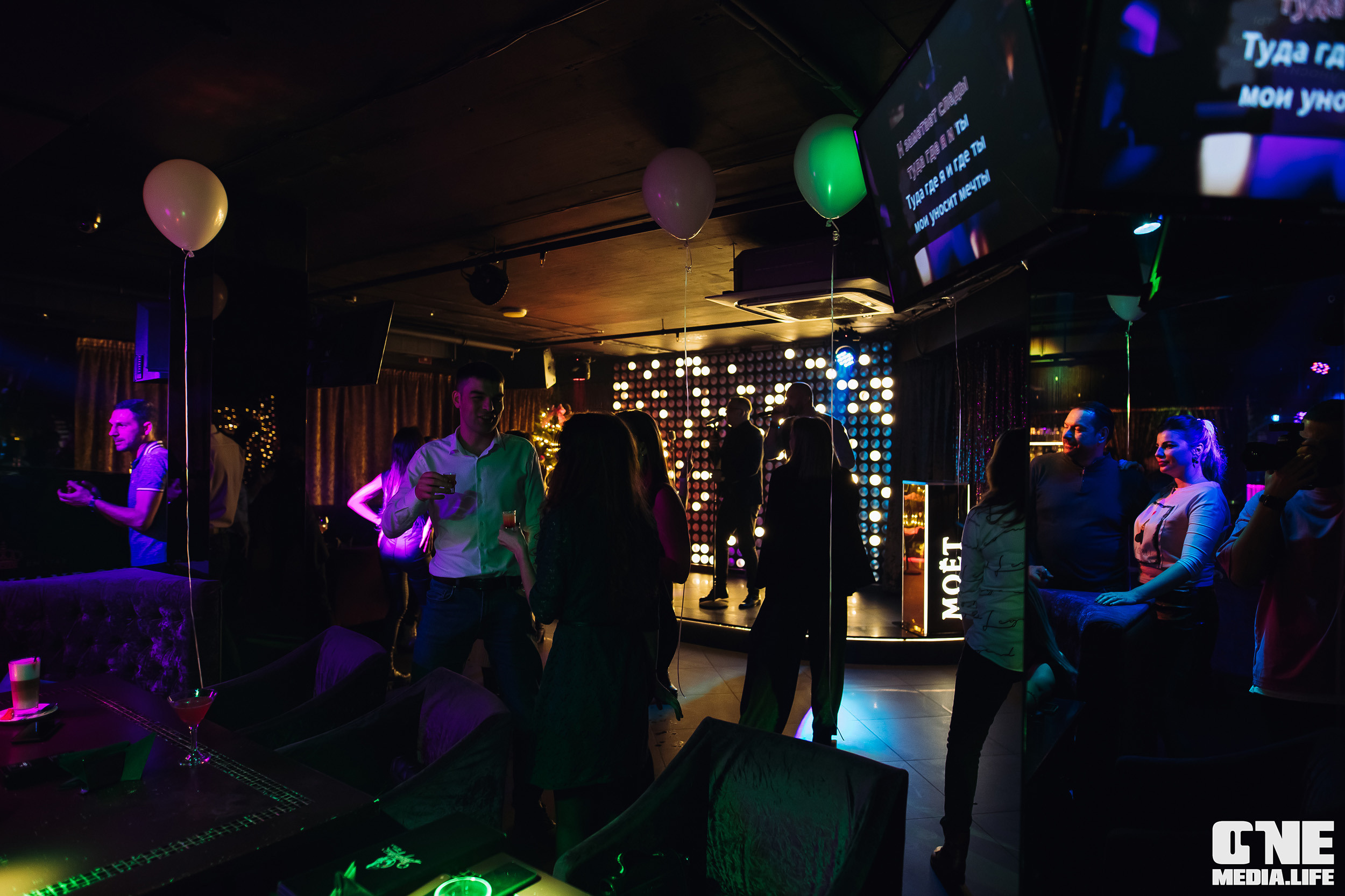 Фоторепортаж из караоке-клуба Эйфория. One Media Life: фоторепортажи, фотоотчеты с мероприятий и заведений