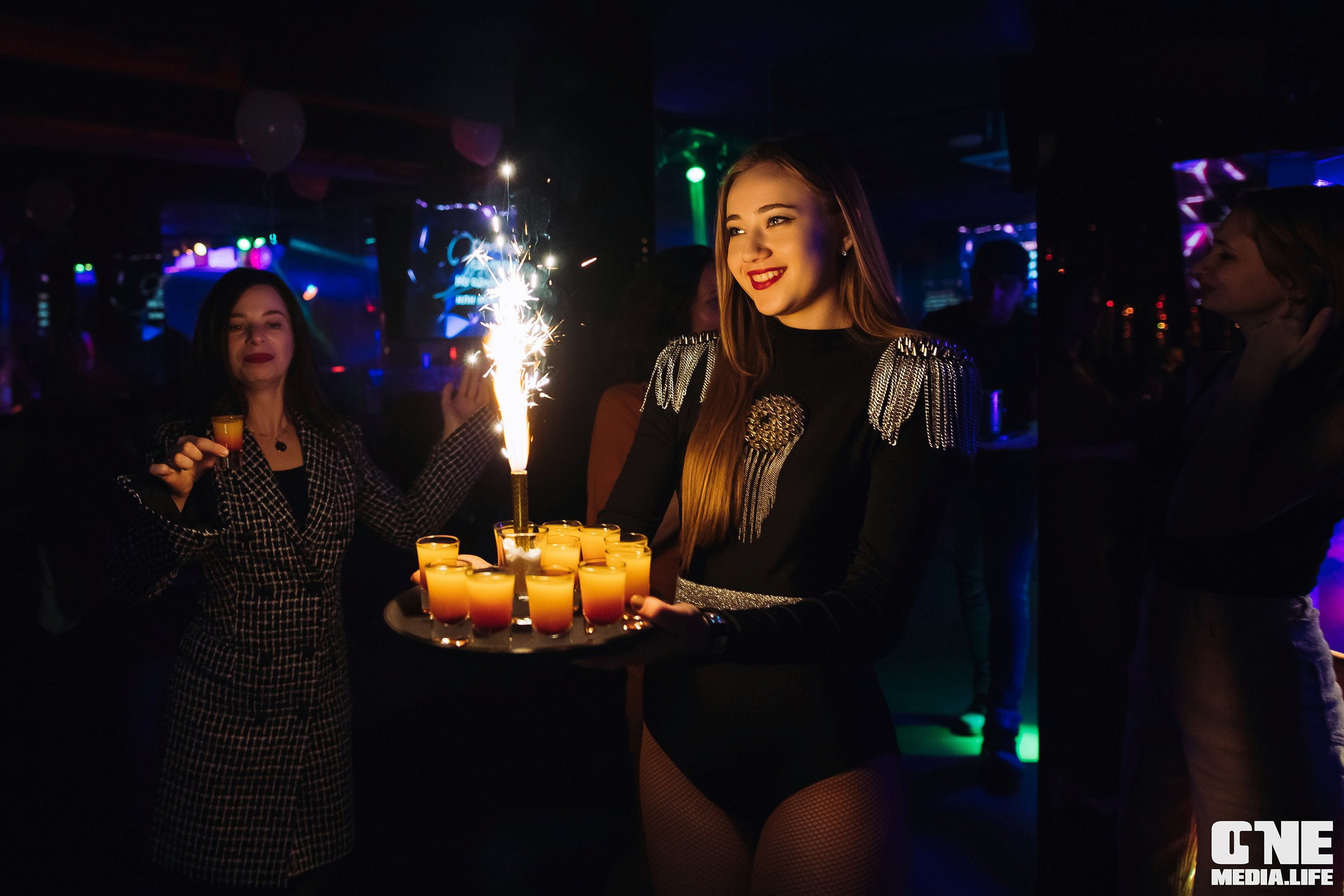 Фоторепортаж из караоке-клубе Эйфория. One Media Life: фоторепортажи, фотоотчеты с мероприятий и заведений